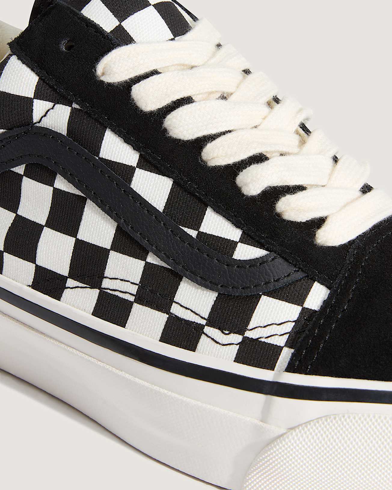 Zapatillas Premium Old Skool VANS Negro ALT6