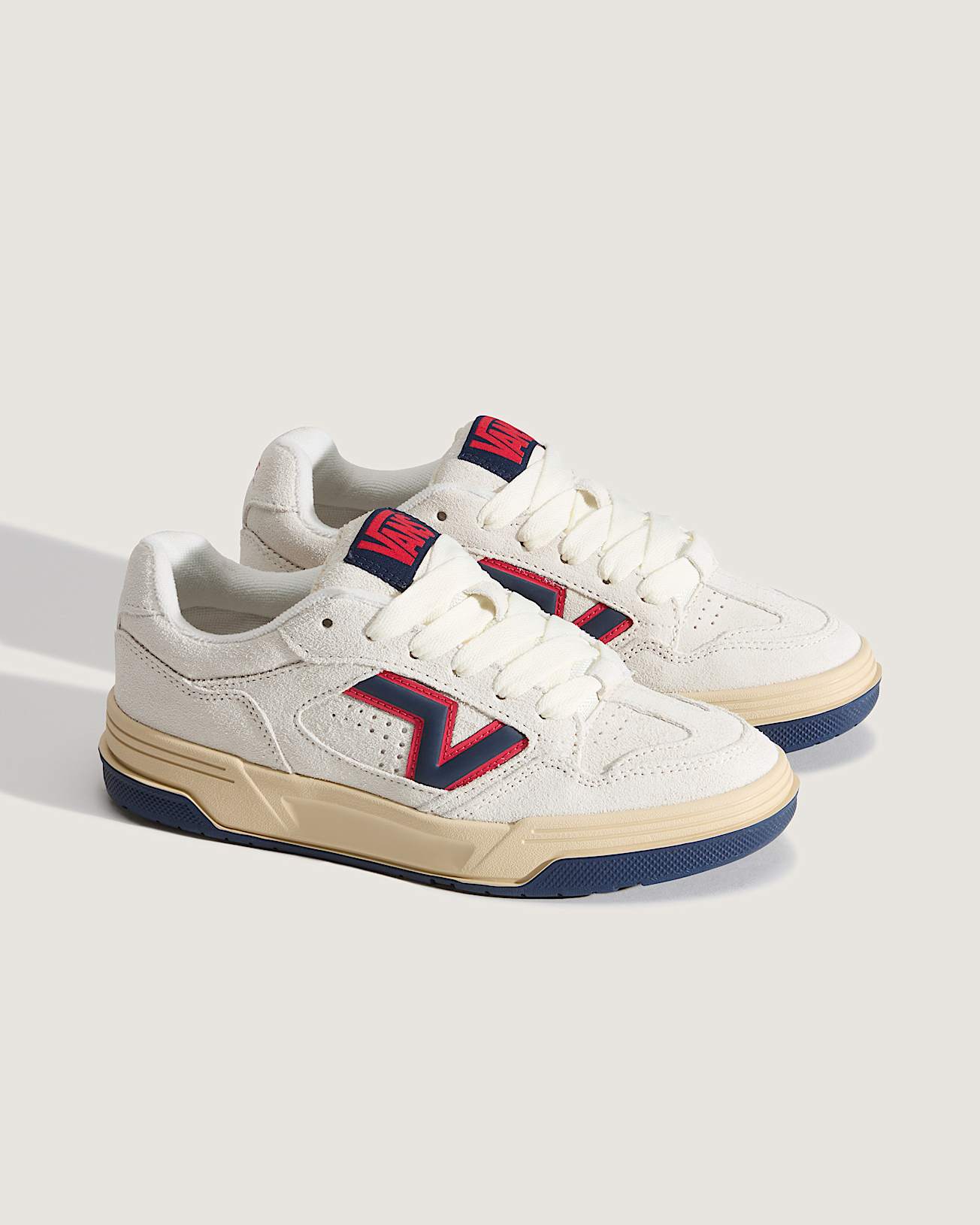 Chaussures Upland VANS BlancBeige ALT1