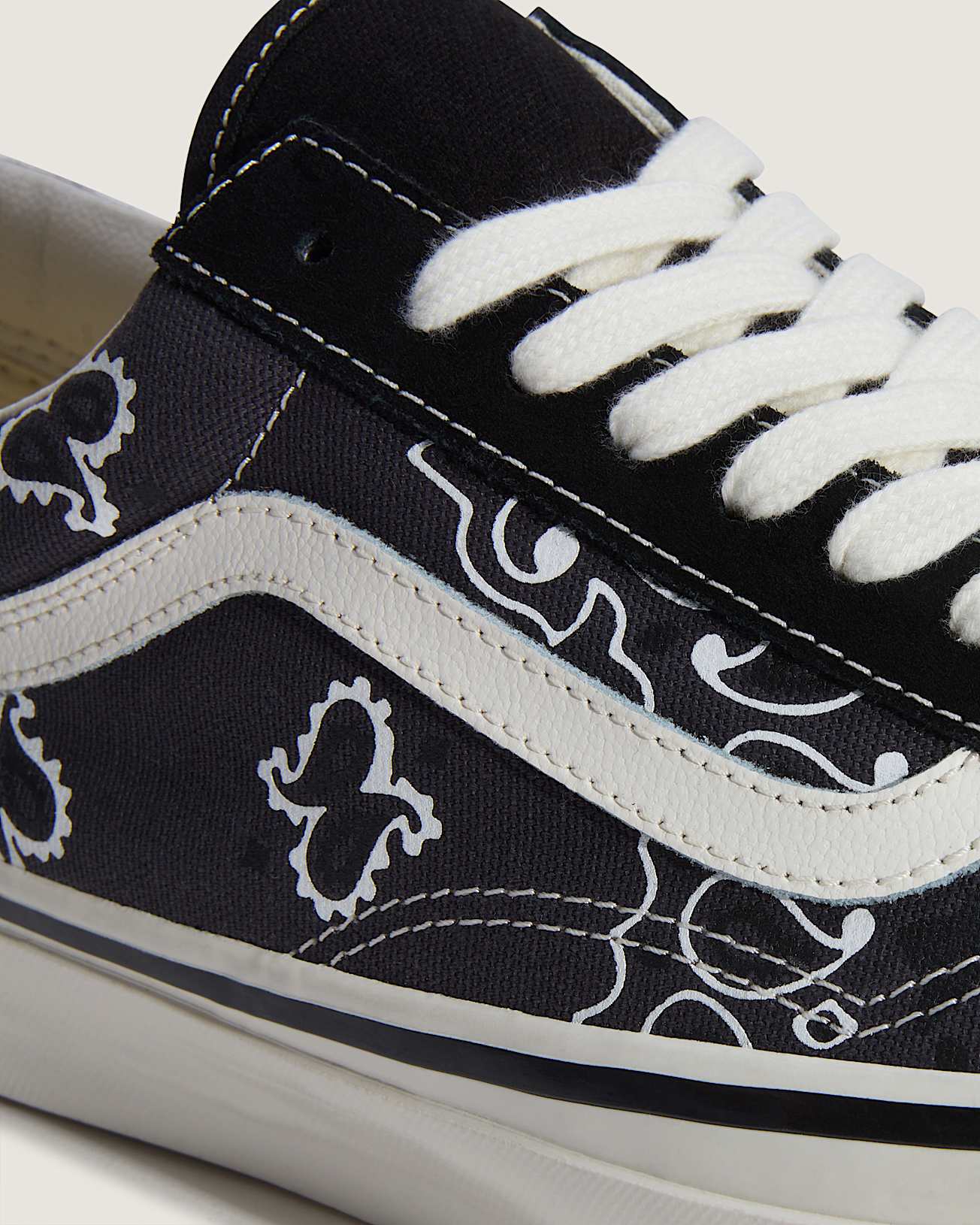 Chaussures Premium Old Skool VANS Noir ALT6