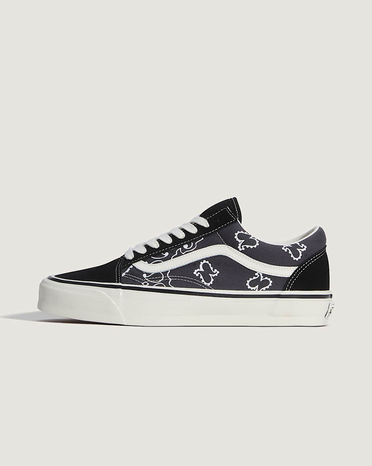 Chaussures Premium Old Skool VANS Noir HERO