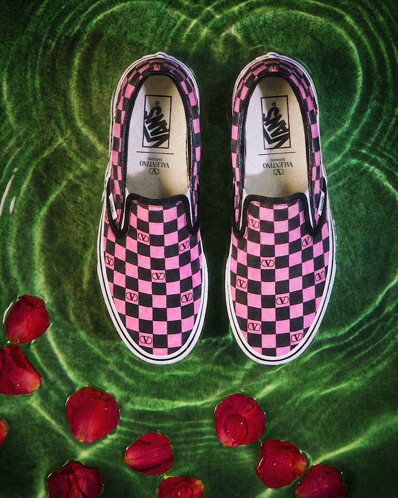 Valentino Garavani und Vans Classic Slip-On Checkerboard - 6