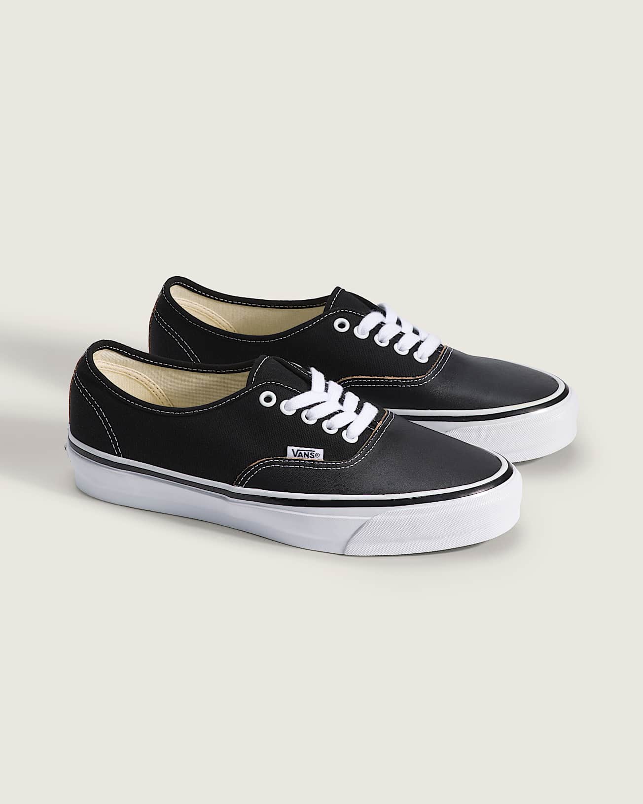 OTW Authentic 44 Siped Vibram VANS Schwarz ALT1