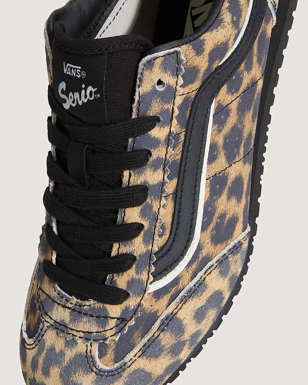 Chaussures Super Lowpro VANS Noir ALT4