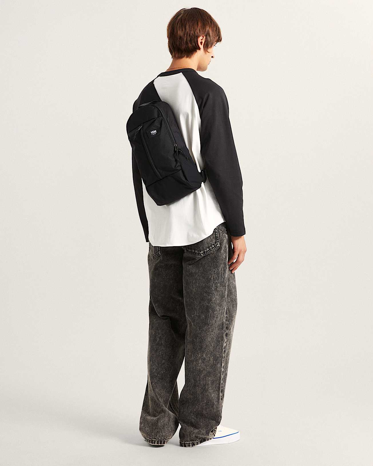 Mochila Warp Sling VANS Negro ALT3