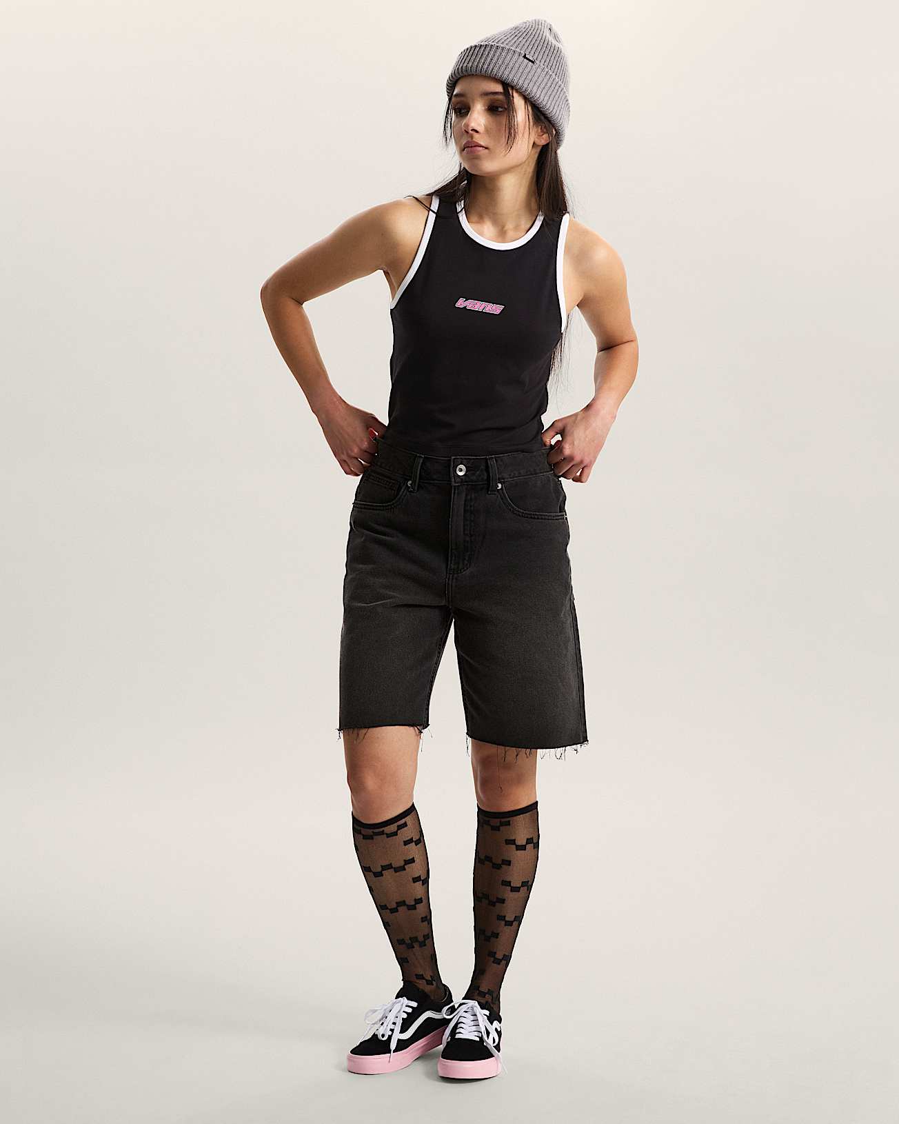 Sirelle CutOff Short VANS Zwart ALT5