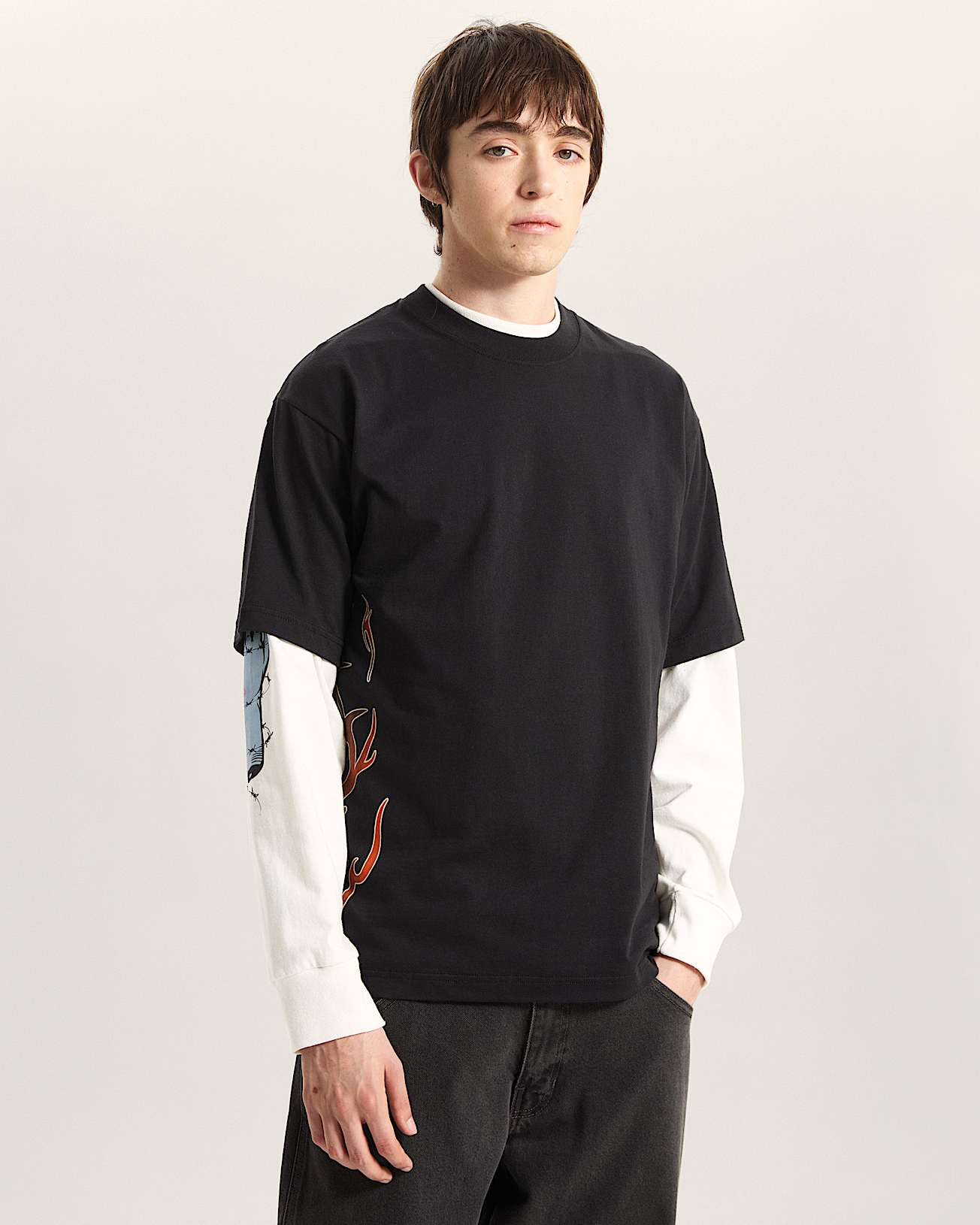 Dayana Side Tribal TShirt VANS Schwarz ALT2