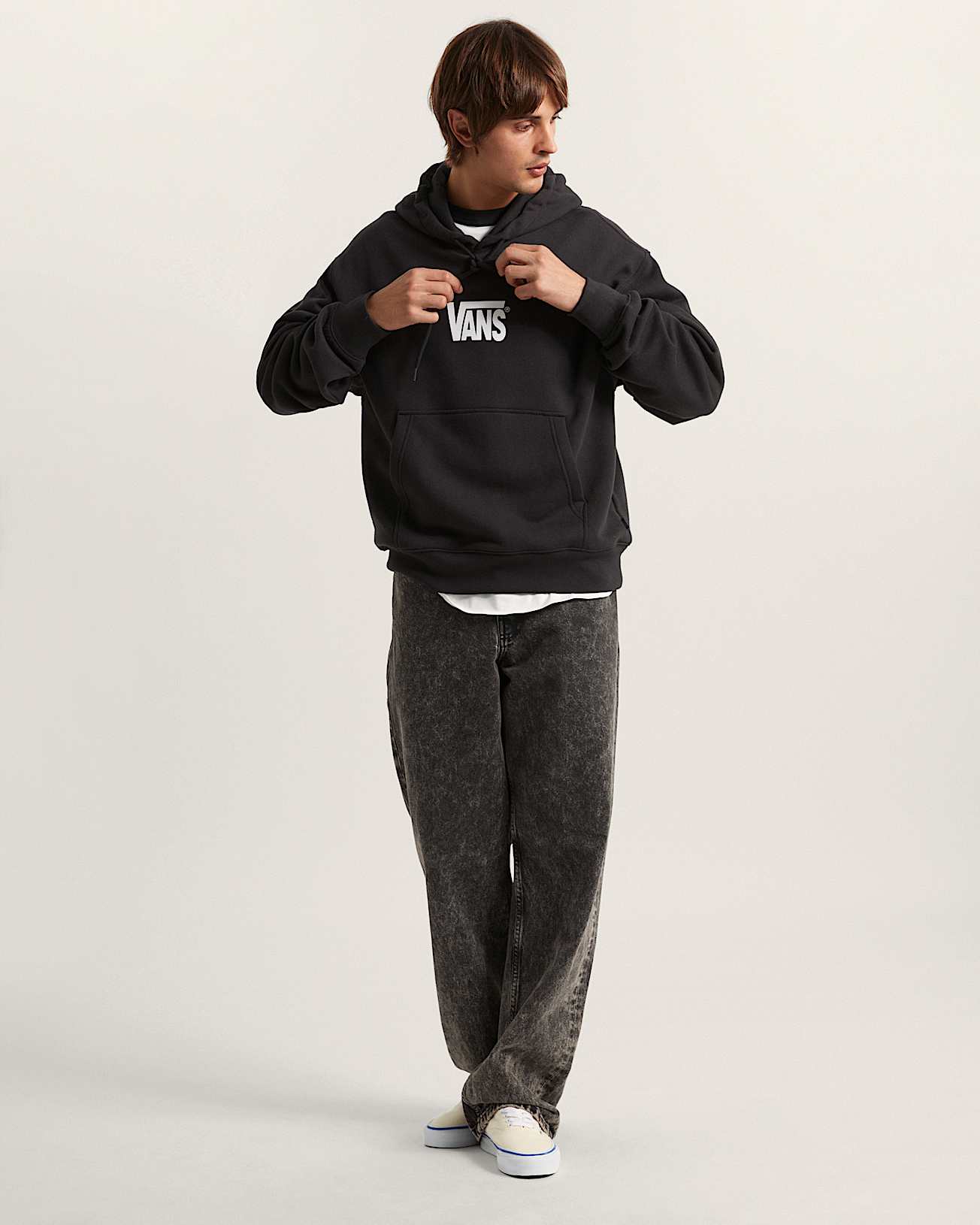 Bluza z kapturem Stretch Logo Pullover VANS Czarny ALT5