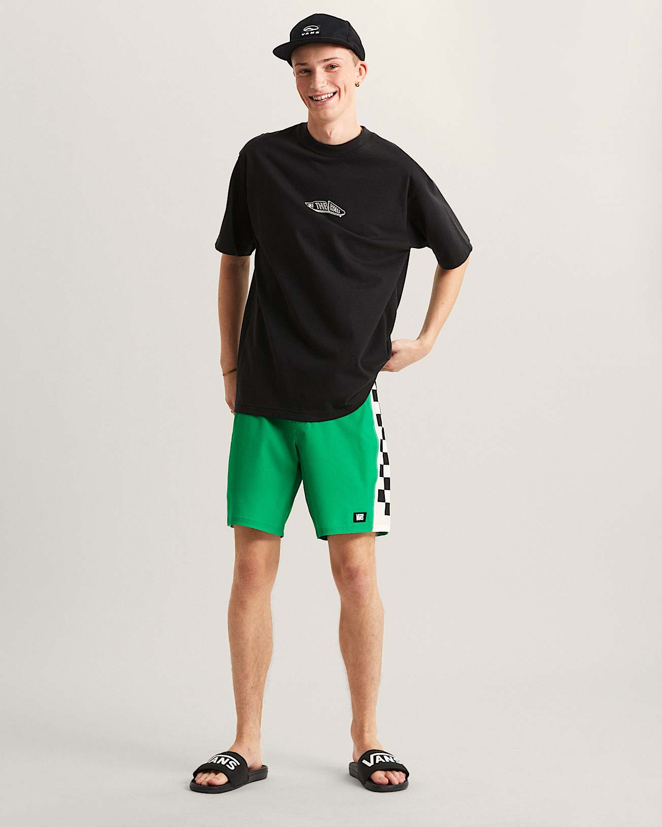 Daily Sideline MO Boardshort Vivid Verdant VANS Green ALT5