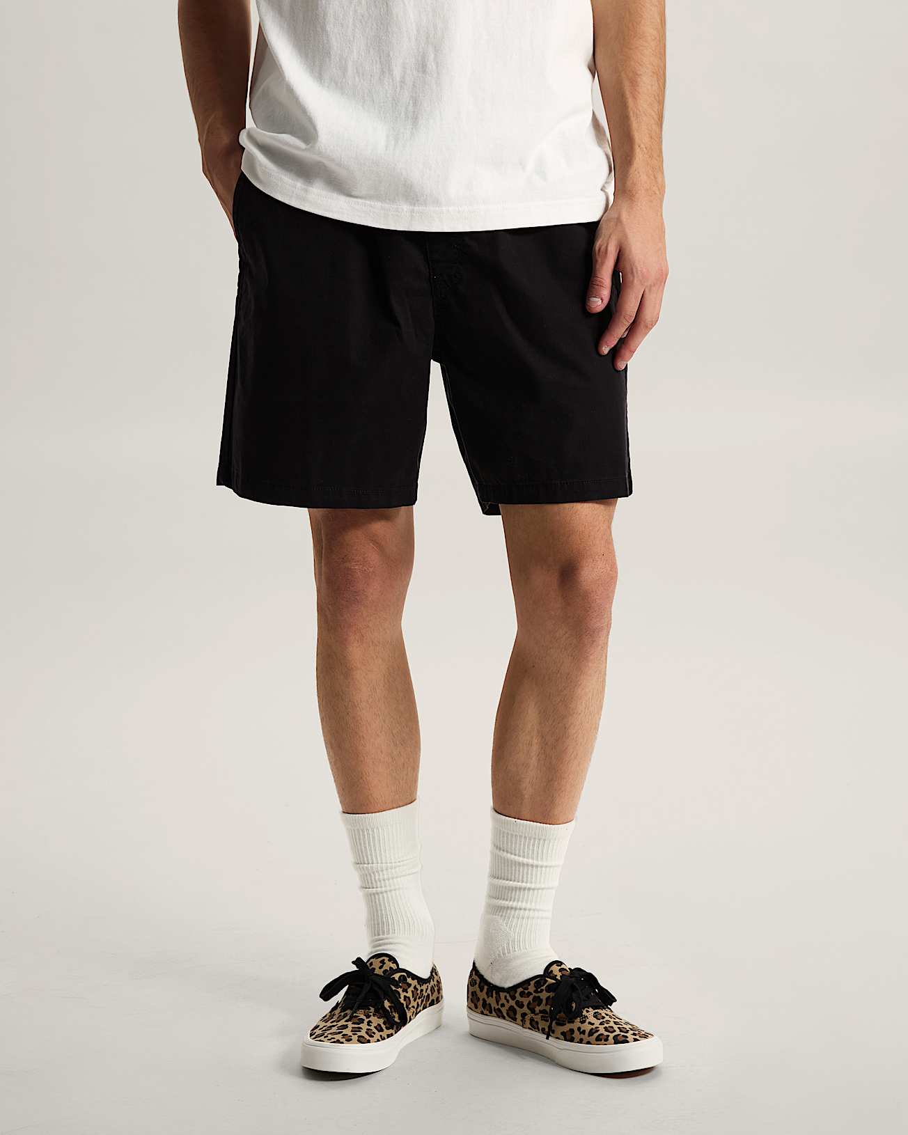 Range Relaxed Elastic Shorts VANS Schwarz ALT2