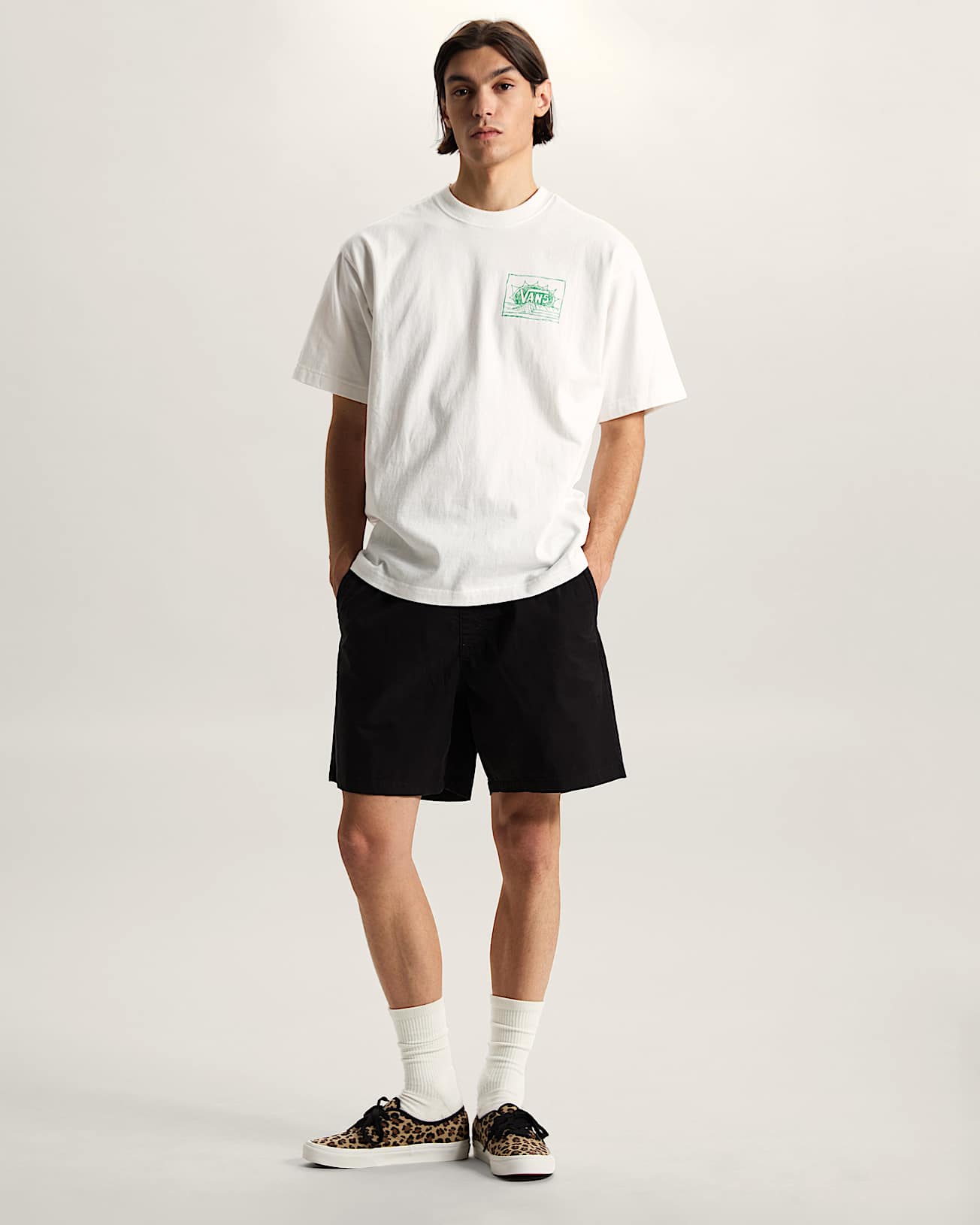 Range Relaxed Elastic Shorts VANS Schwarz ALT5