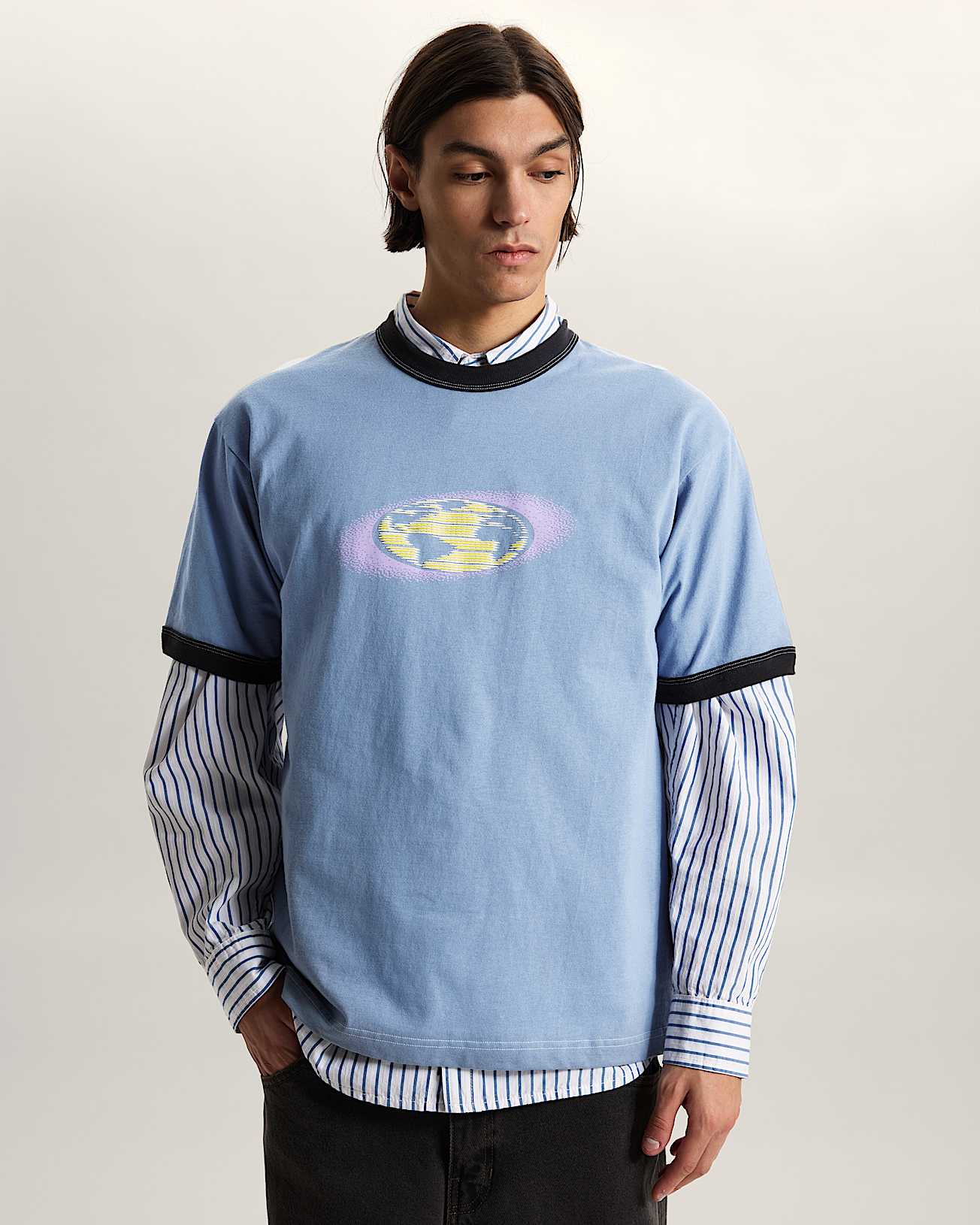 Pixel Globe TShirt VANS Grau ALT2