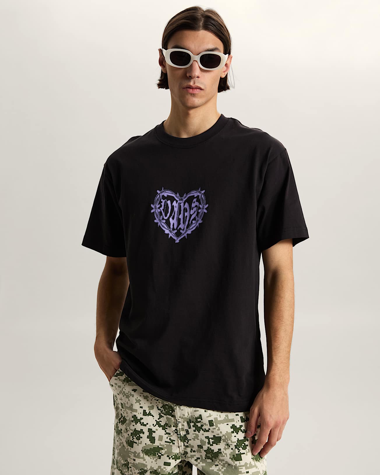 Barbed Heart Loose TShirt VANS Black ALT2