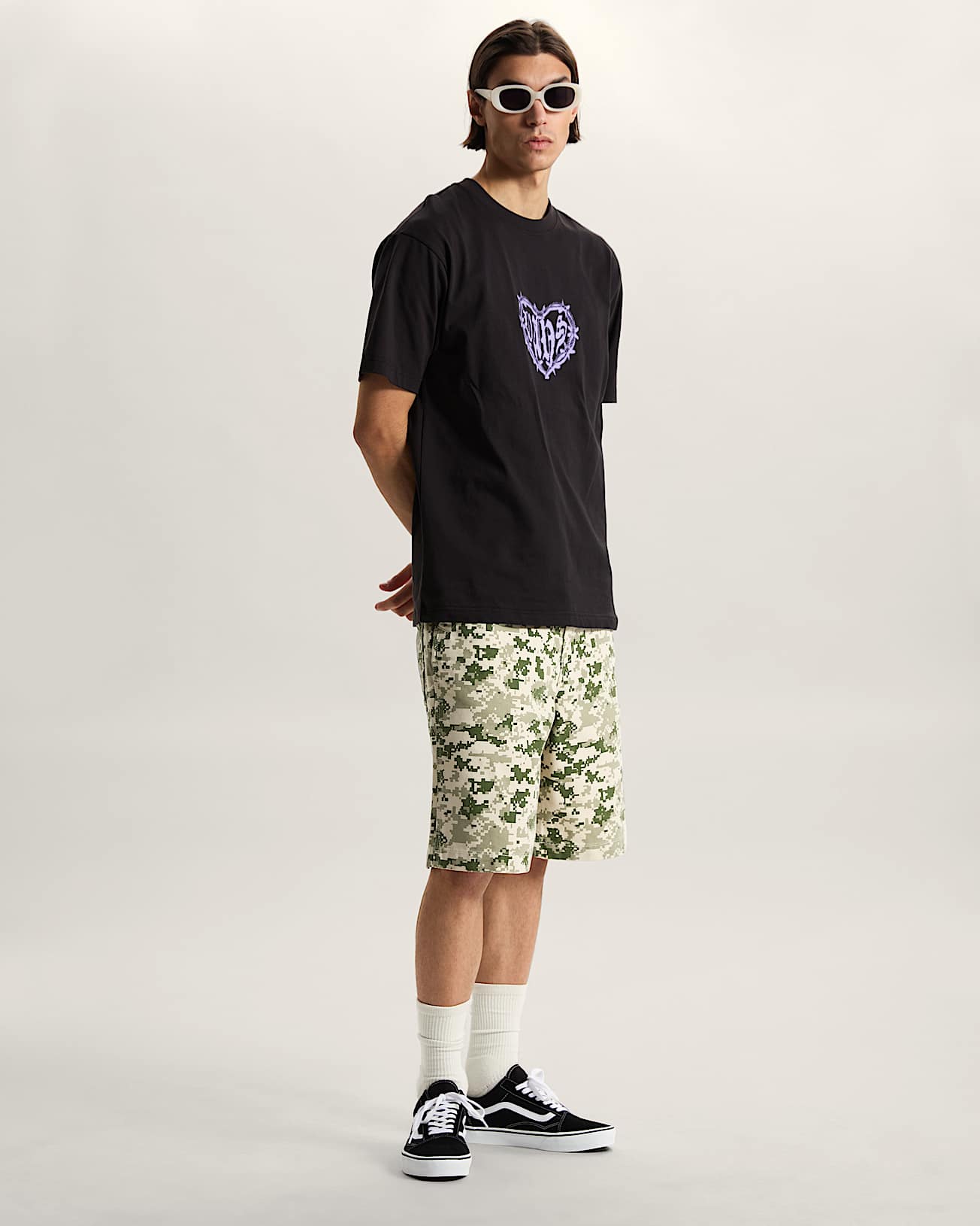 Barbed Heart Loose TShirt VANS Black ALT4