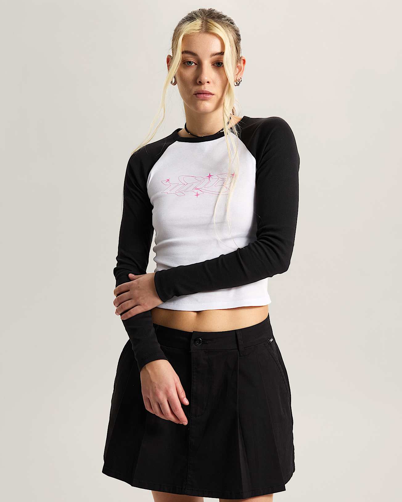 Y2K Star Raglan Long Sleeve TShirt VANS Black ALT2