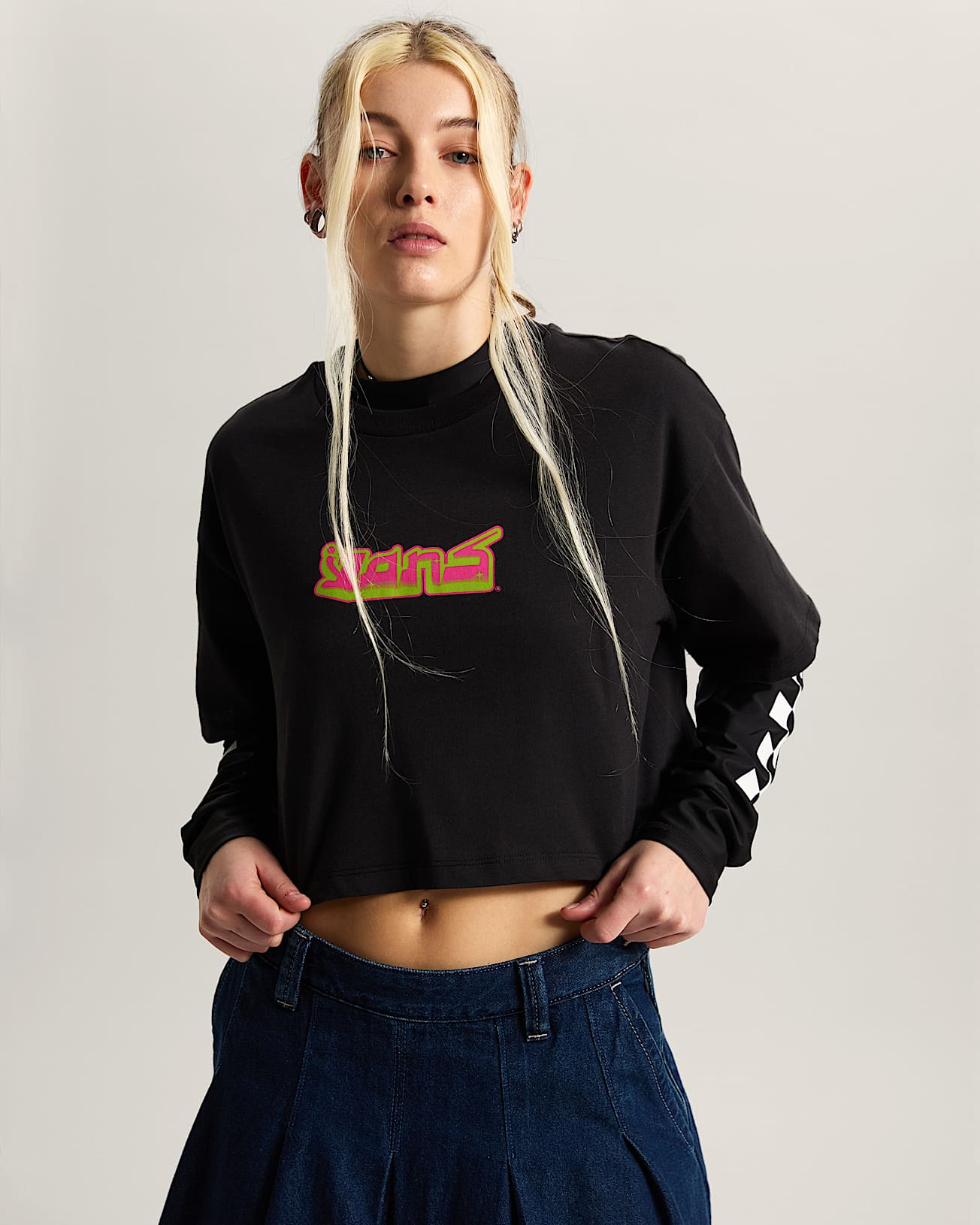 Y2K Boho Relax Crop TShirt VANS Black ALT2