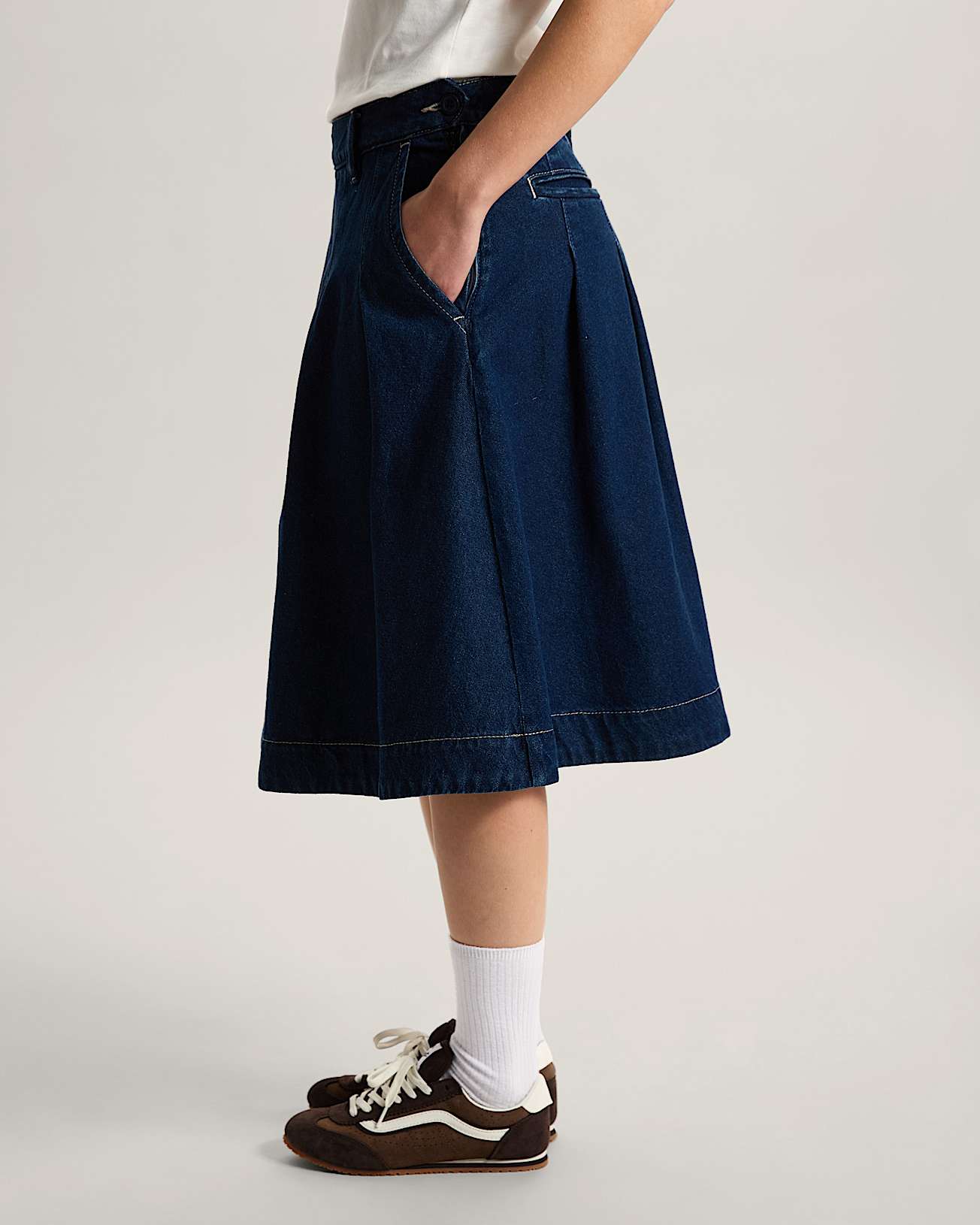 Authentic ChinoJeansrock VANS Blau ALT4