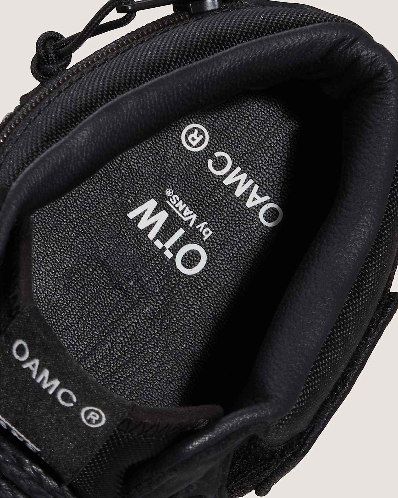 Bottes OTW by Vans X OAMC Half Cab SP VANS Noir ALT9