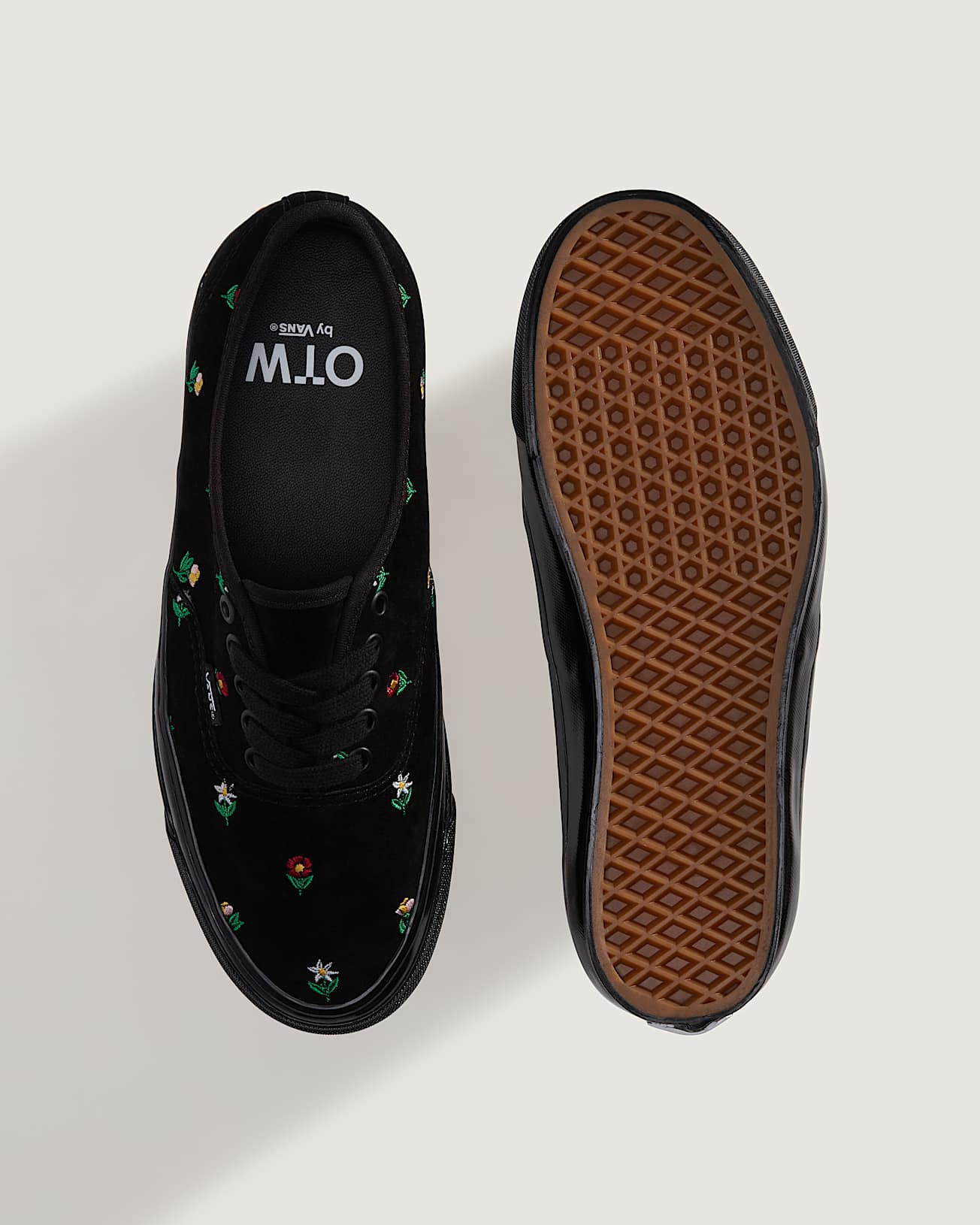 OTW Authentic 44 VANS Noir ALT2