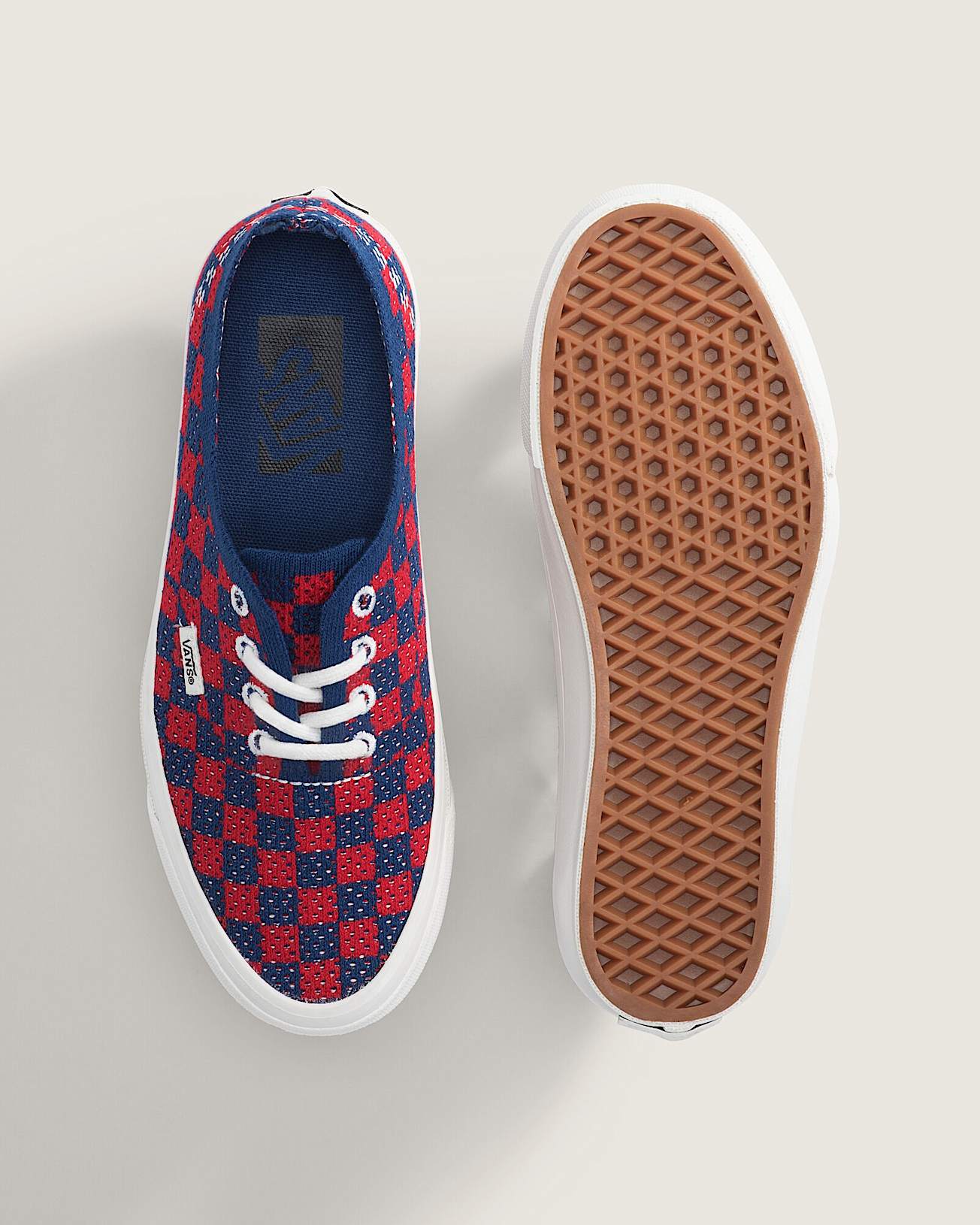Tnis Premium Authentic Checkerboard VANS Vermelho ALT2