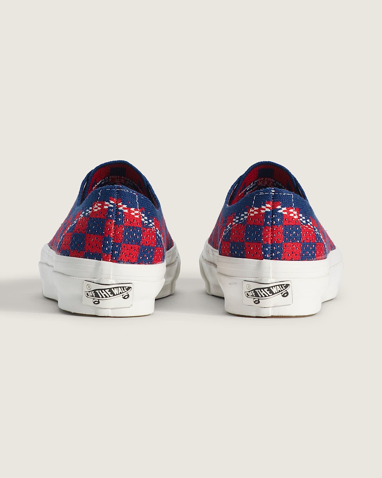 Tnis Premium Authentic Checkerboard VANS Vermelho ALT3
