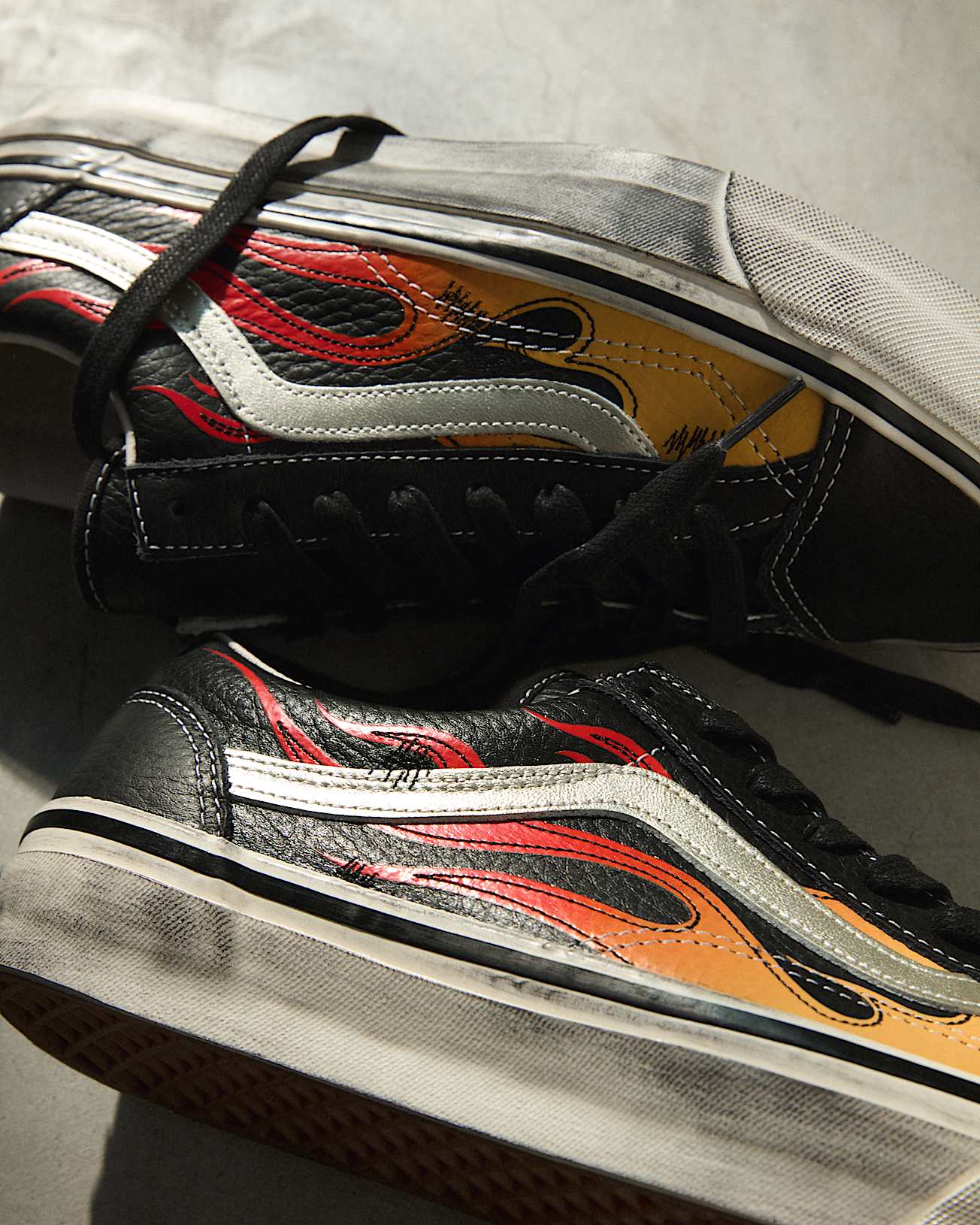 Buty Flames Premium Old Skool 37 VANS Czarny ALT2