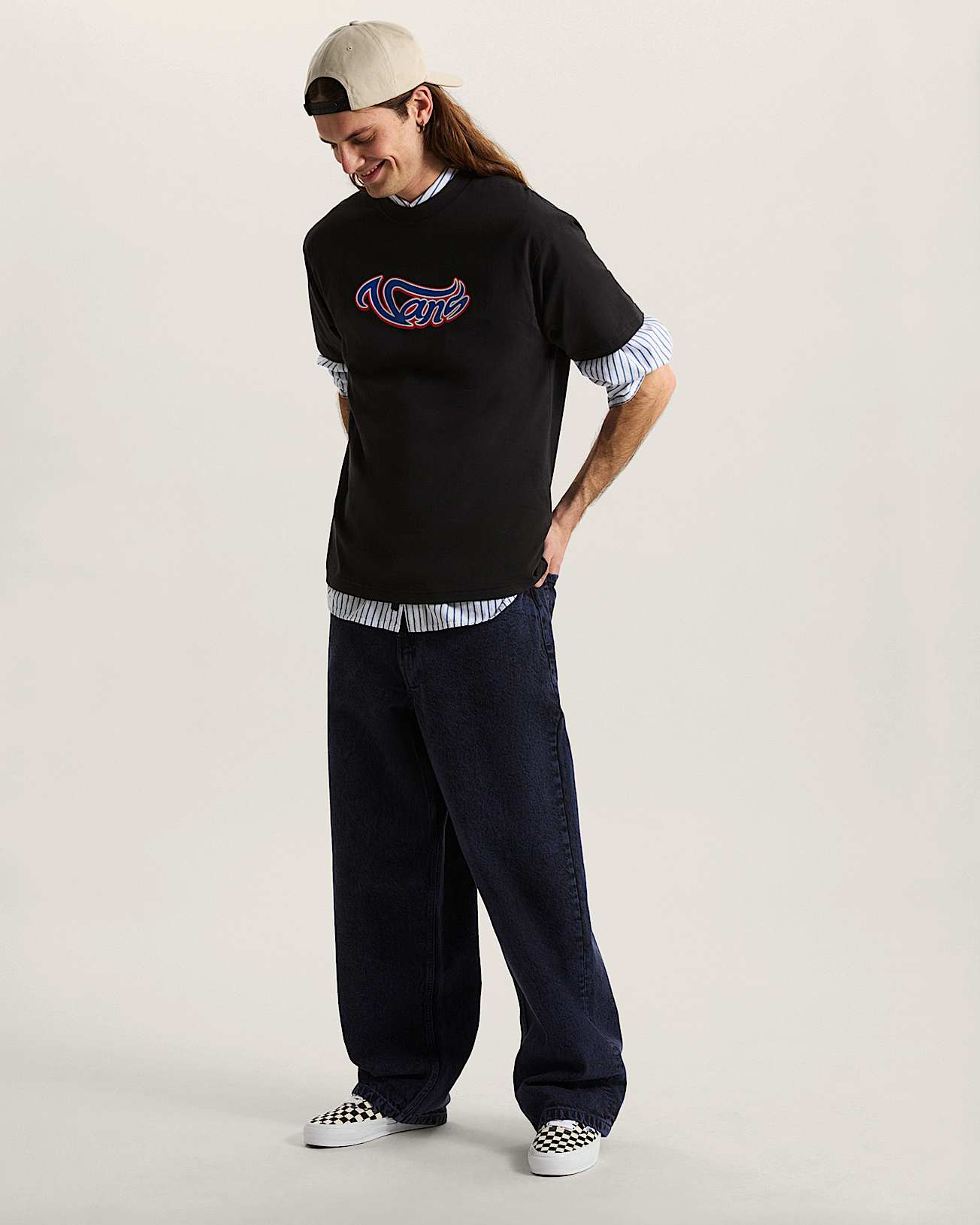 Wavy Script TShirt VANS Black ALT4
