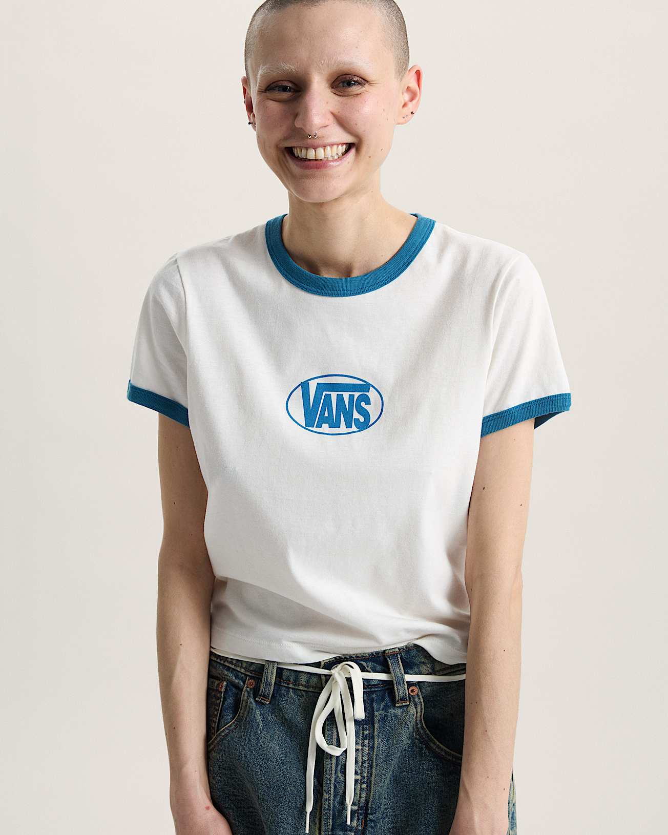 Circle V RingerTShirt VANS Wei ALT2