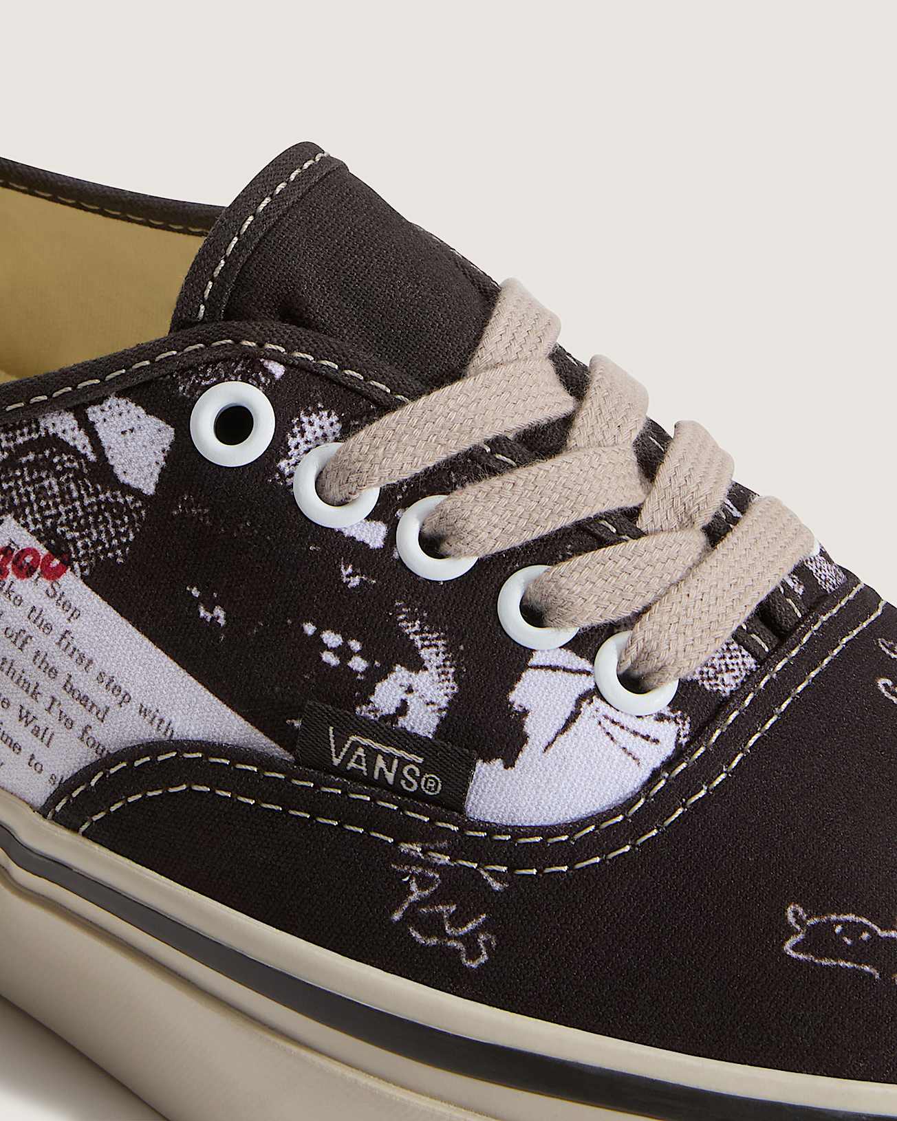 Zapatillas Premium Authentic VANS Negro ALT6
