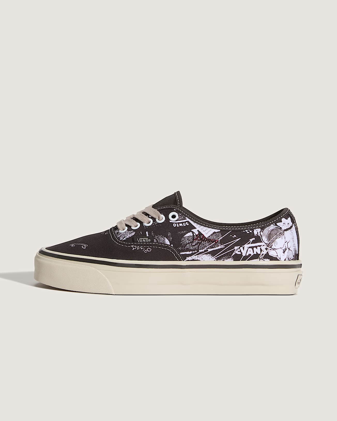 Zapatillas Premium Authentic VANS Negro HERO