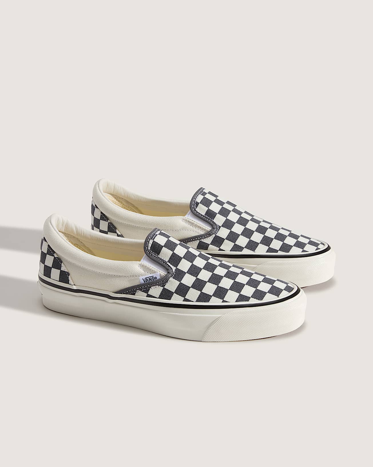 Chaussures premium Classic SlipOn VANS Gris ALT1