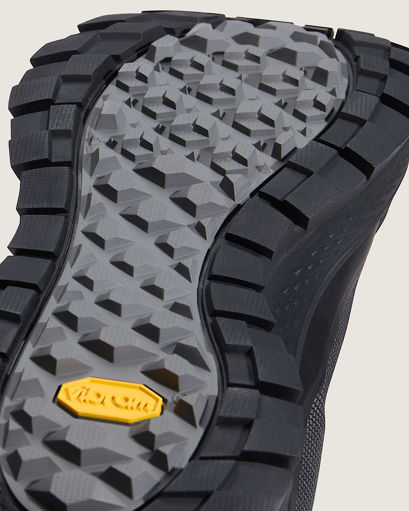 Trail 36 Shoes VANS Black ALT4