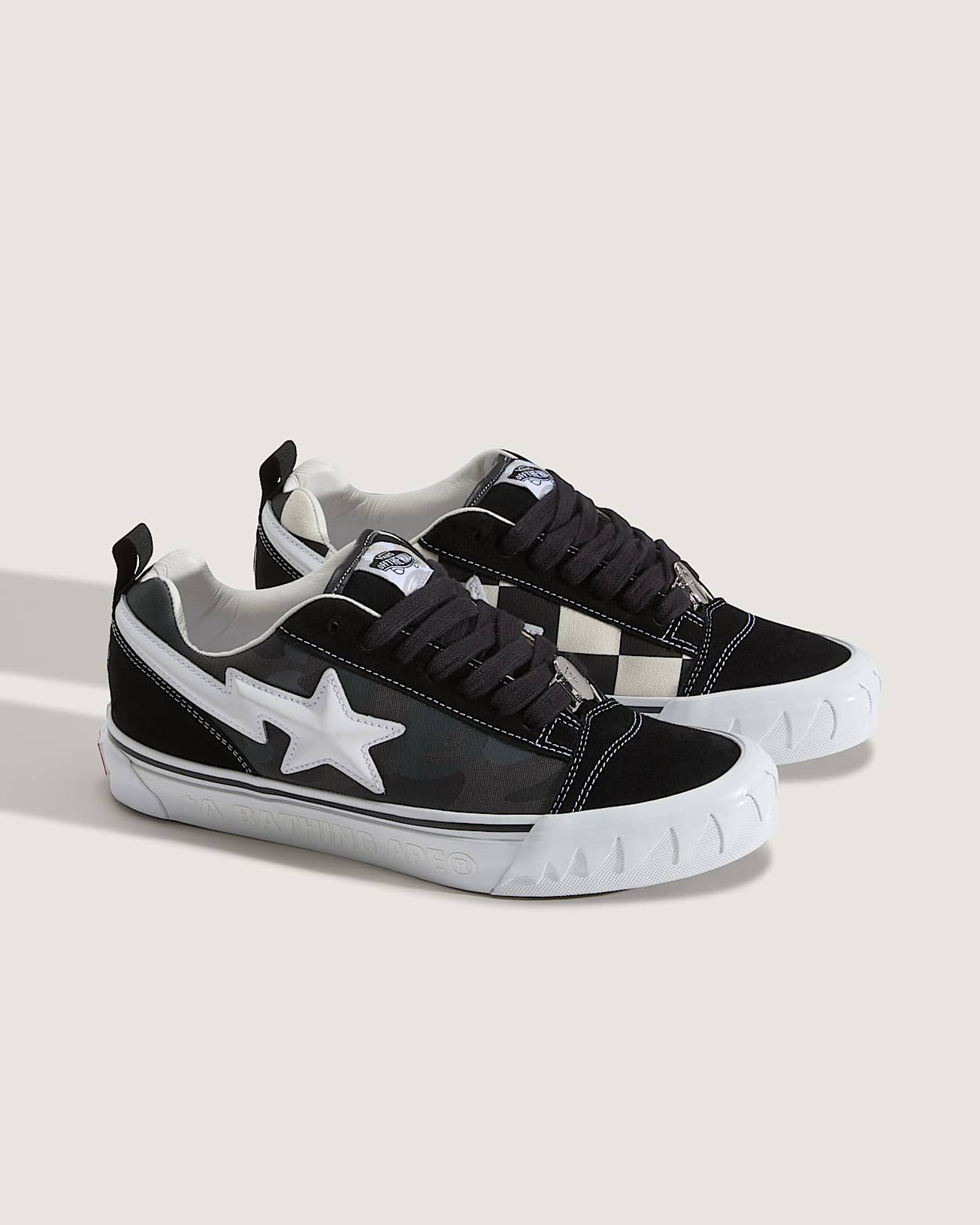 Vans x BAPE Knu Skool VANS Schwarz ALT1