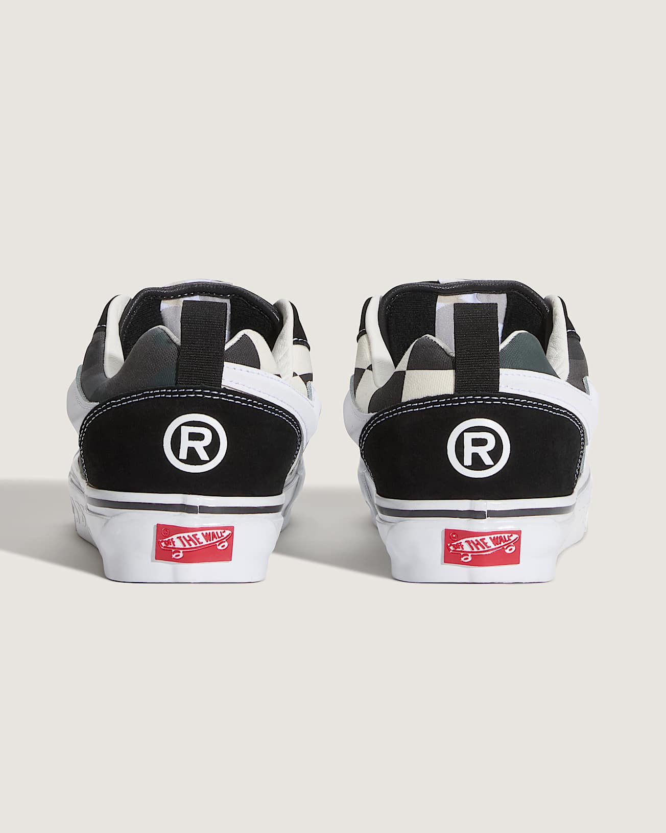 Vans x BAPE Knu Skool VANS Schwarz ALT3