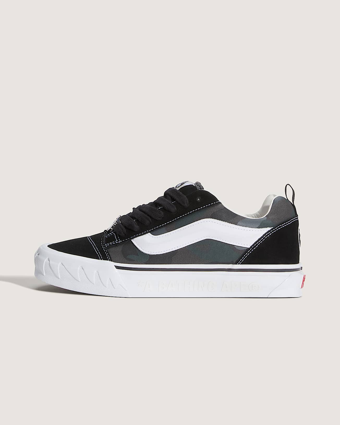 Vans x BAPE Knu Skool VANS Schwarz HERO