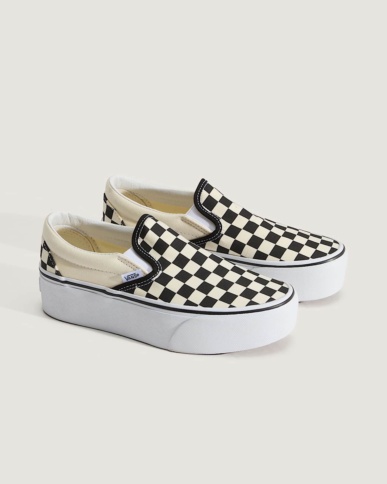 Classic SlipOn Platform Shoes VANS BlackWhite ALT1