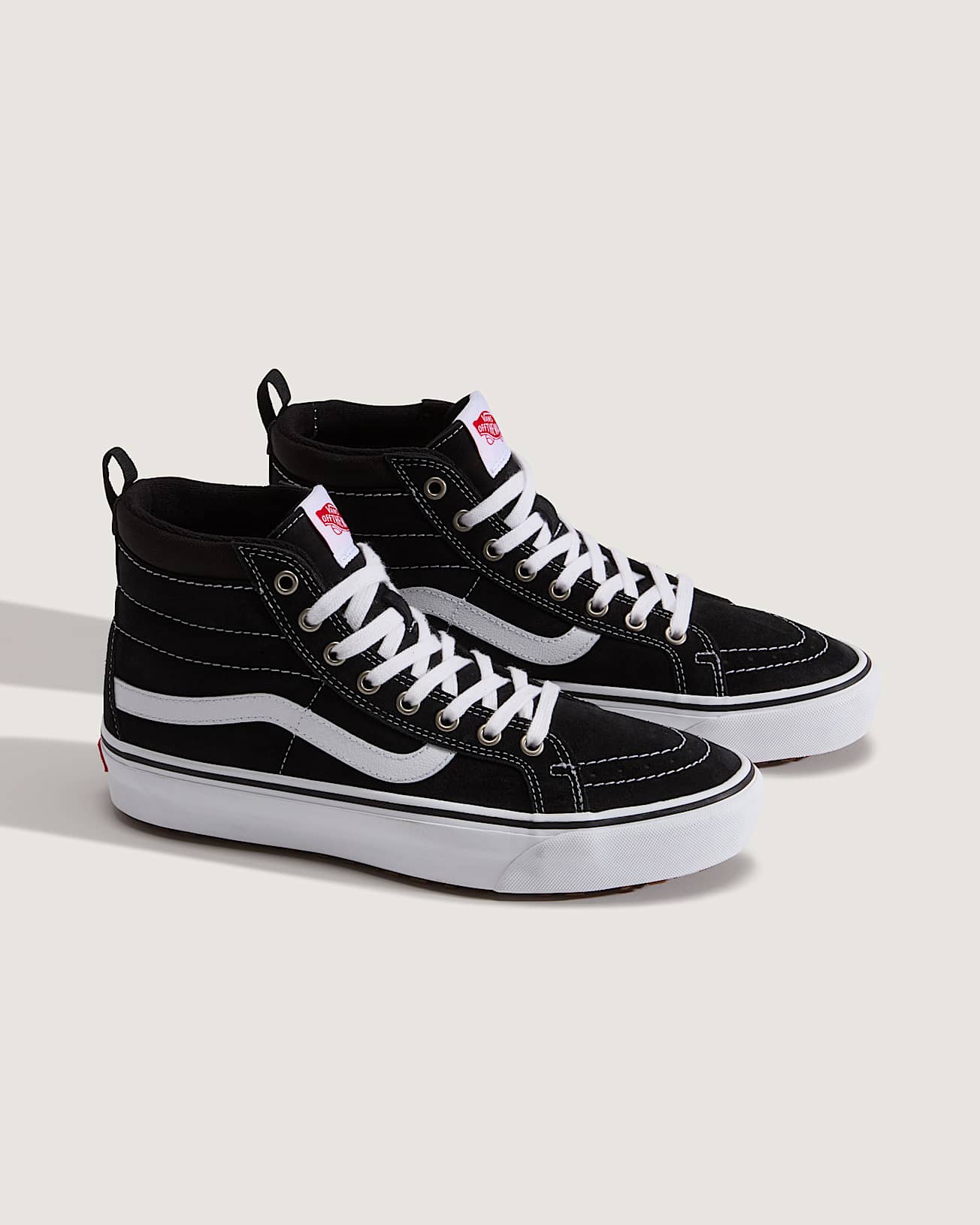 Sk8Hi Insulated BLACKWHITE VANS Nero ALT1