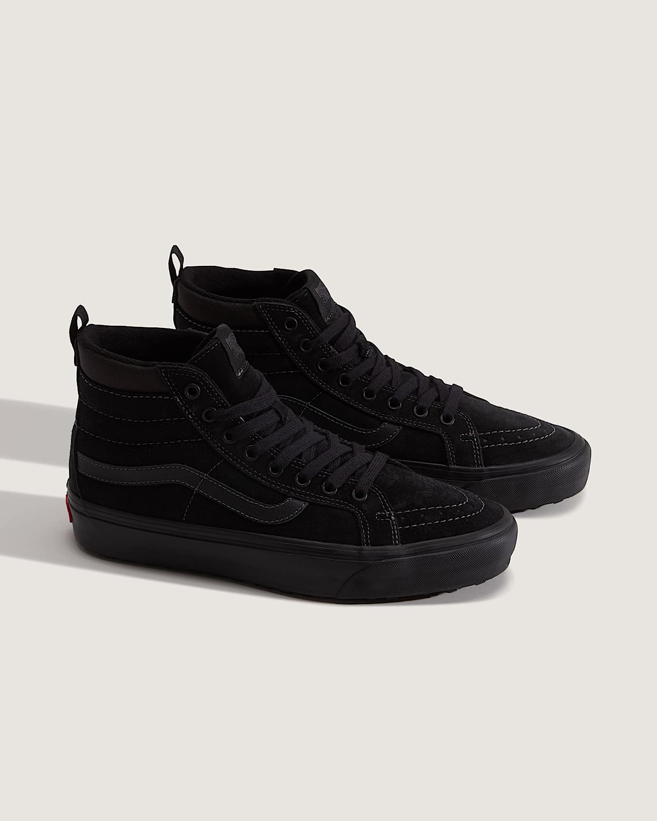 Sk8Hi Insulated BLACKBLACK VANS Nero ALT1