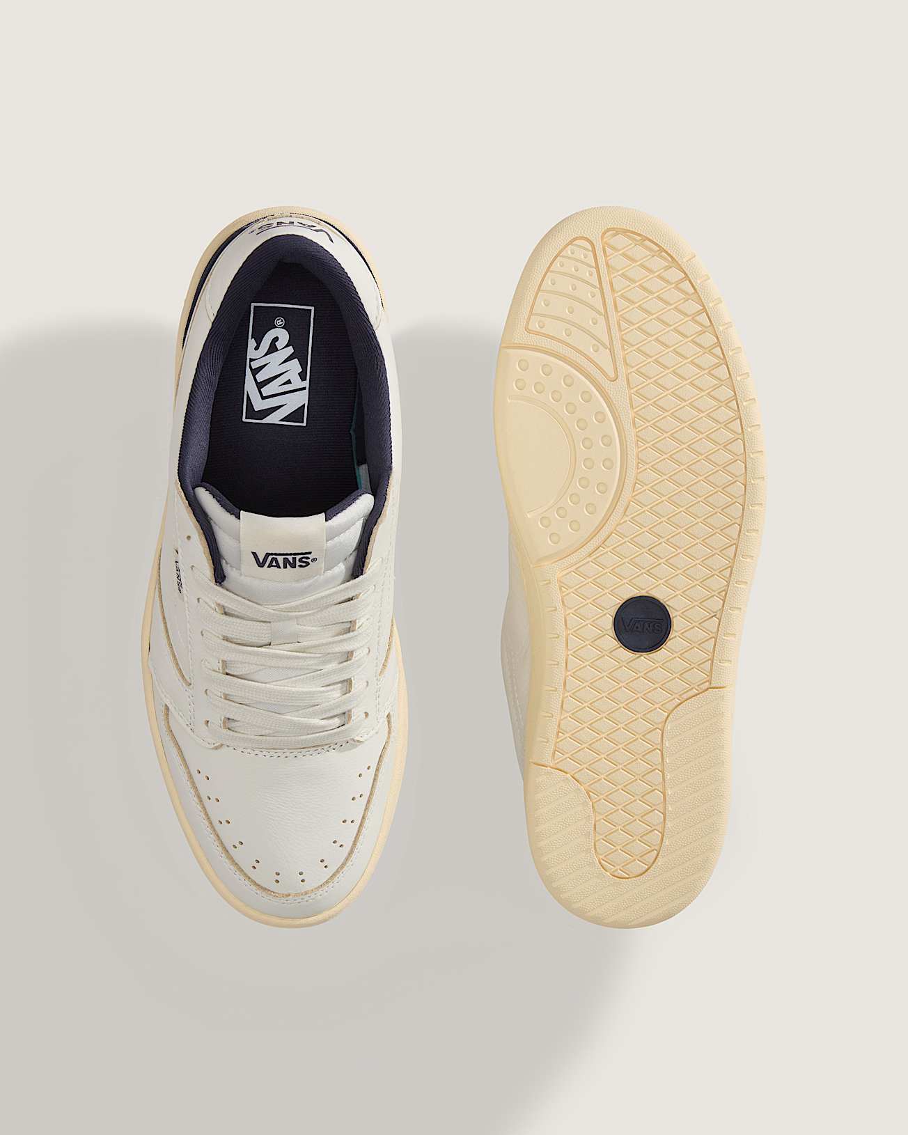 Chaussures Court Low VANS Blanc ALT2