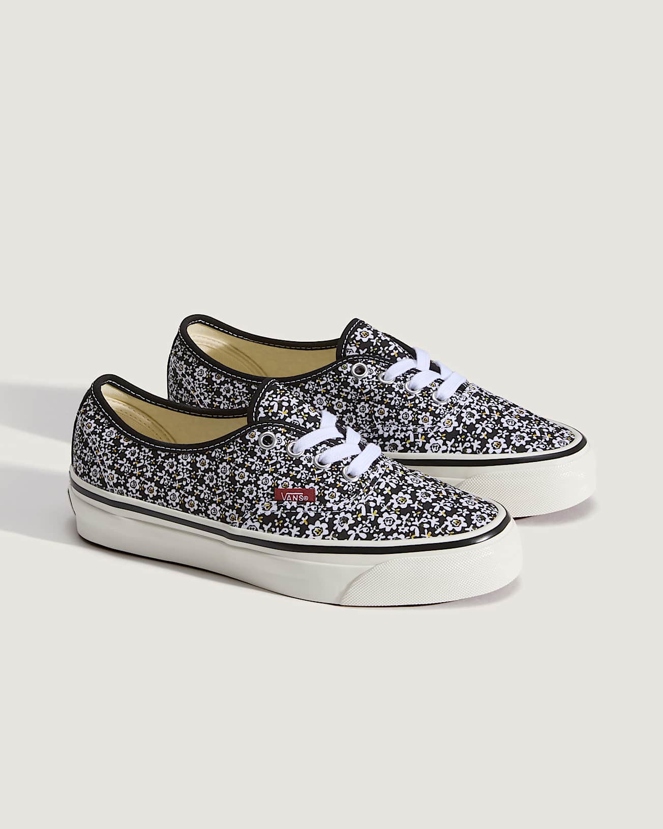 Chaussures Premium Authentic VANS Noir ALT1