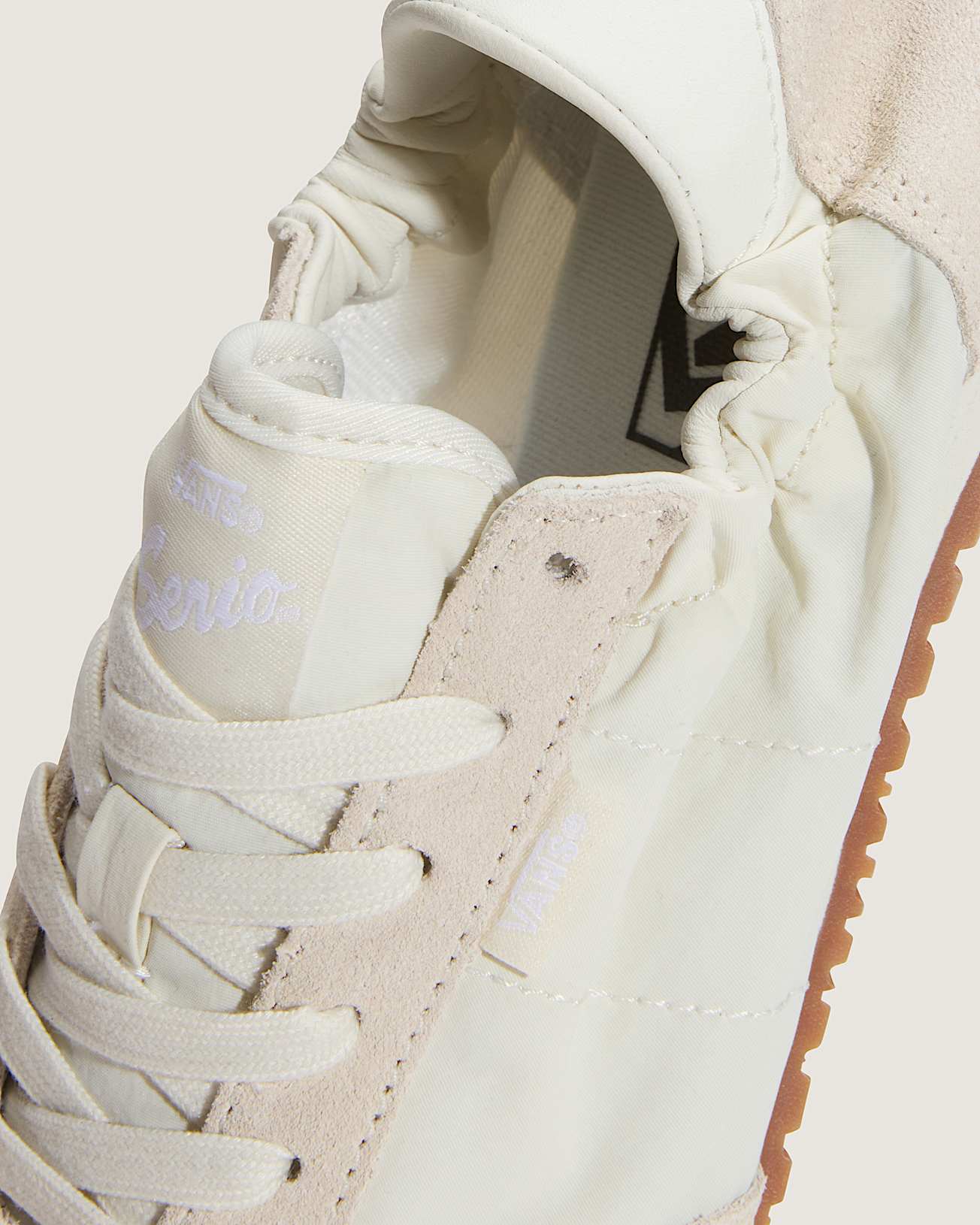 Super Lowpro Ballerina Light Schuhe VANS Wei ALT4