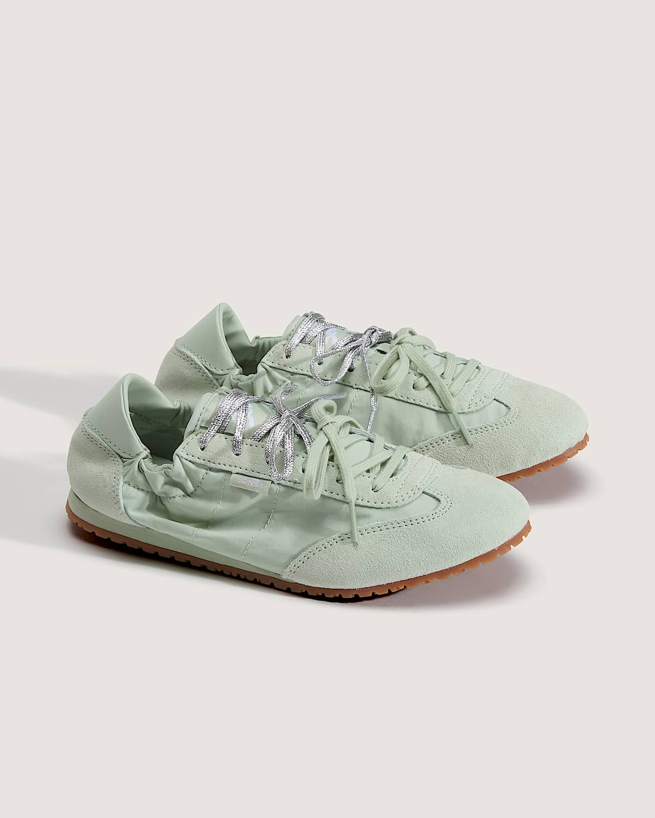 Chaussures Super Lowpro Ballet Light VANS Blanc ALT1