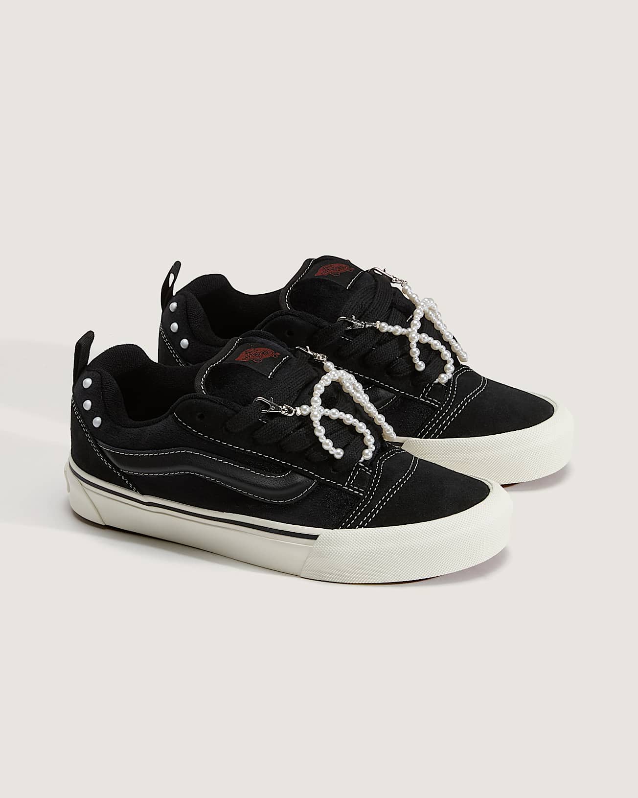 Chaussures Knu Skool VANS Noir ALT1
