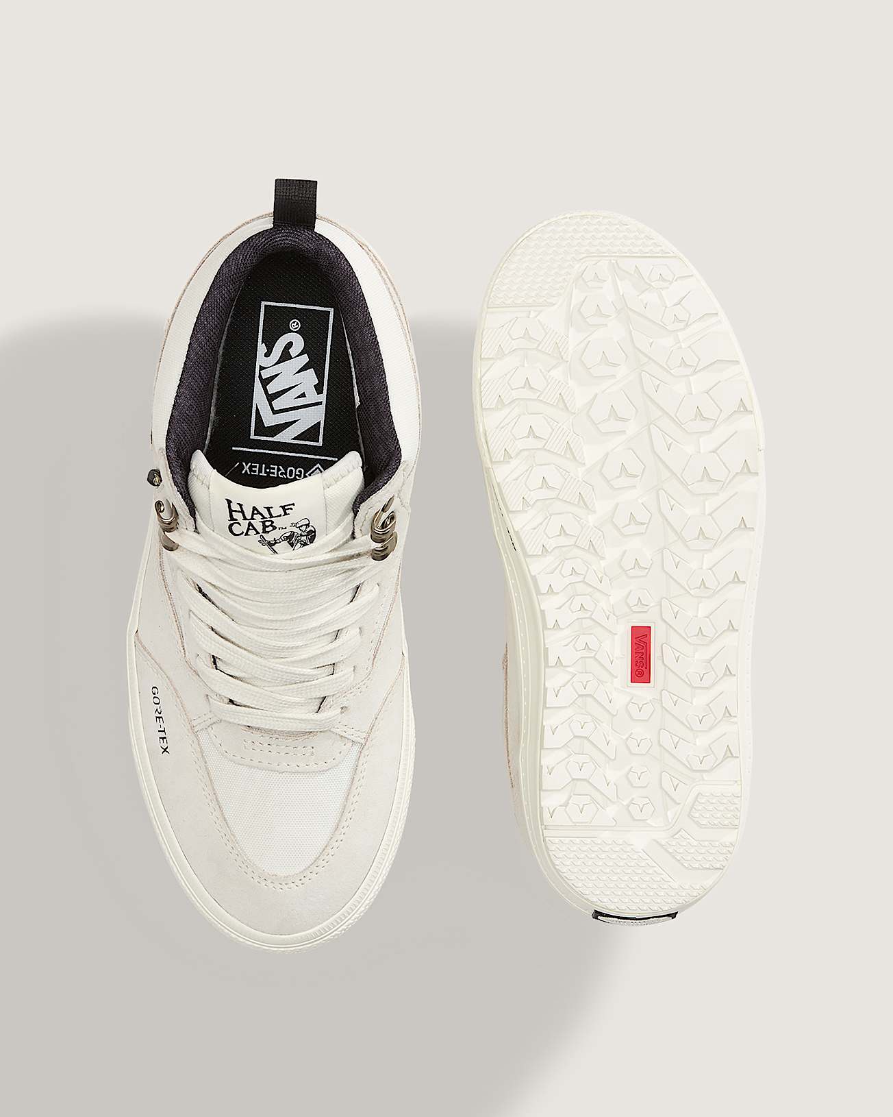 Chaussures Half Cab GORETEX Insulated VANS Blanc ALT2