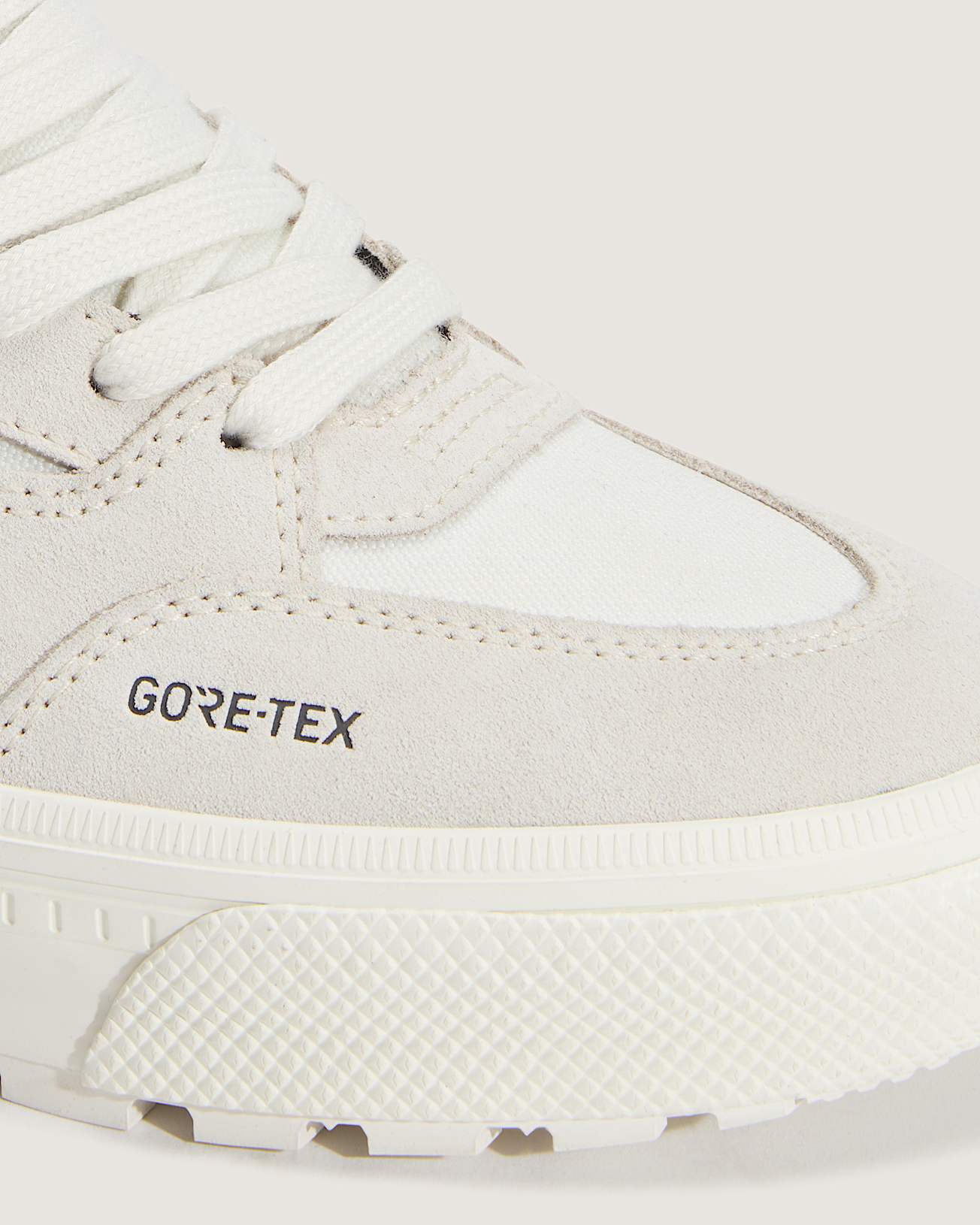 Chaussures Half Cab GORETEX Insulated VANS Blanc ALT6
