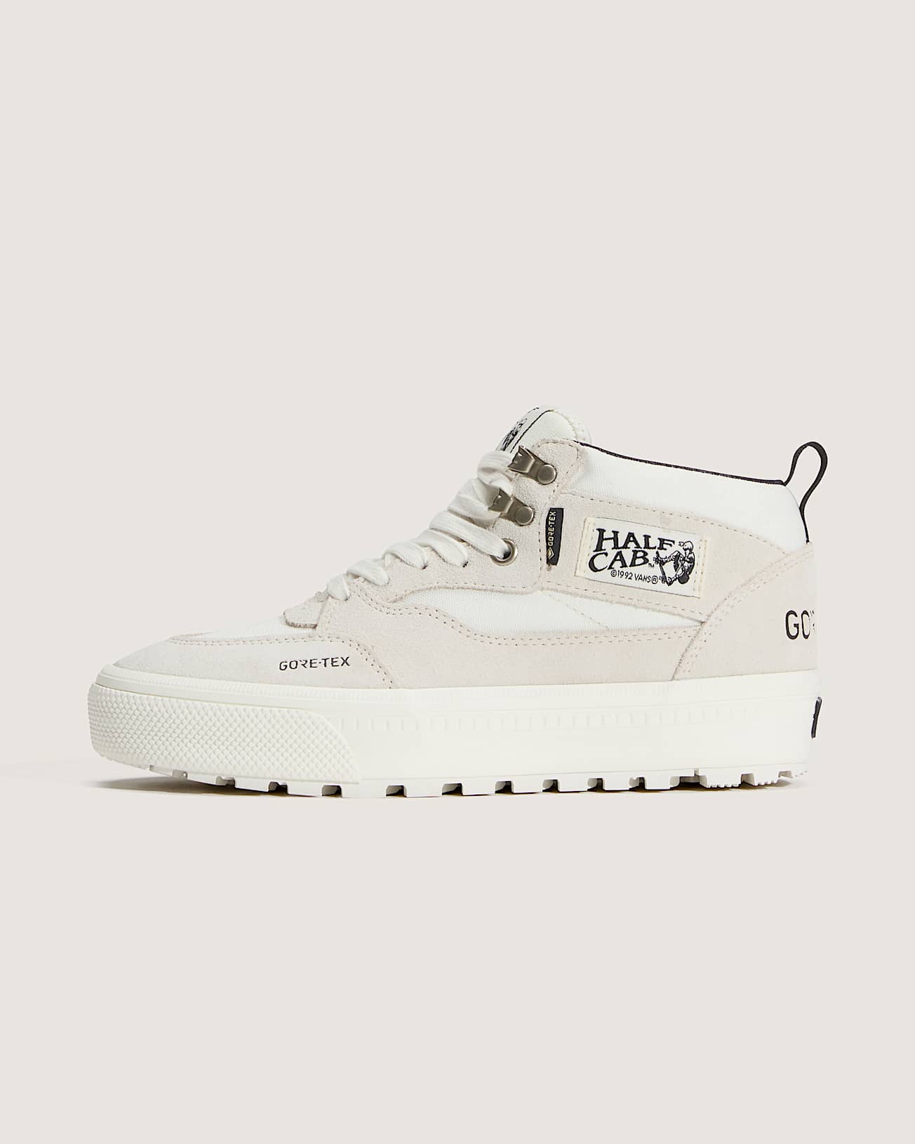 Chaussures Half Cab GORETEX Insulated VANS Blanc HERO