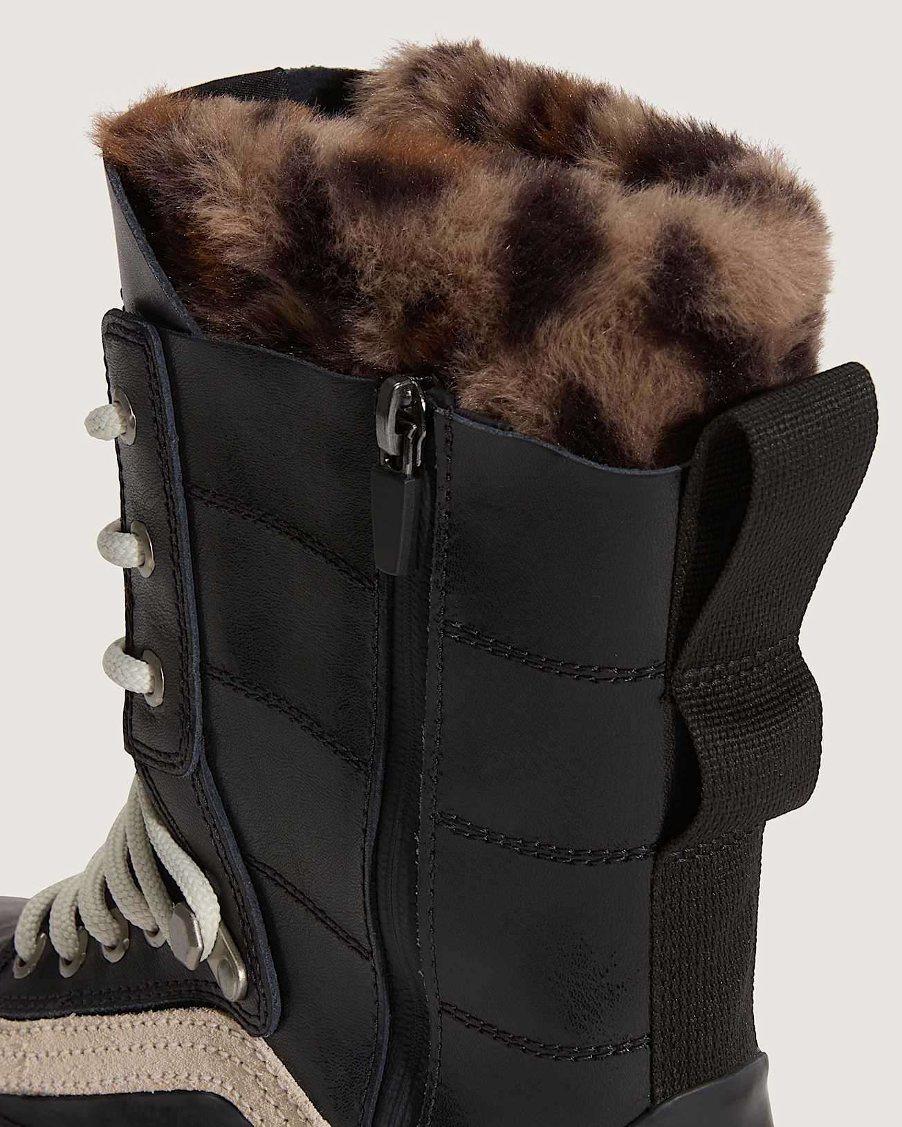StandardHi 20 Boots VANS Schwarz ALT8