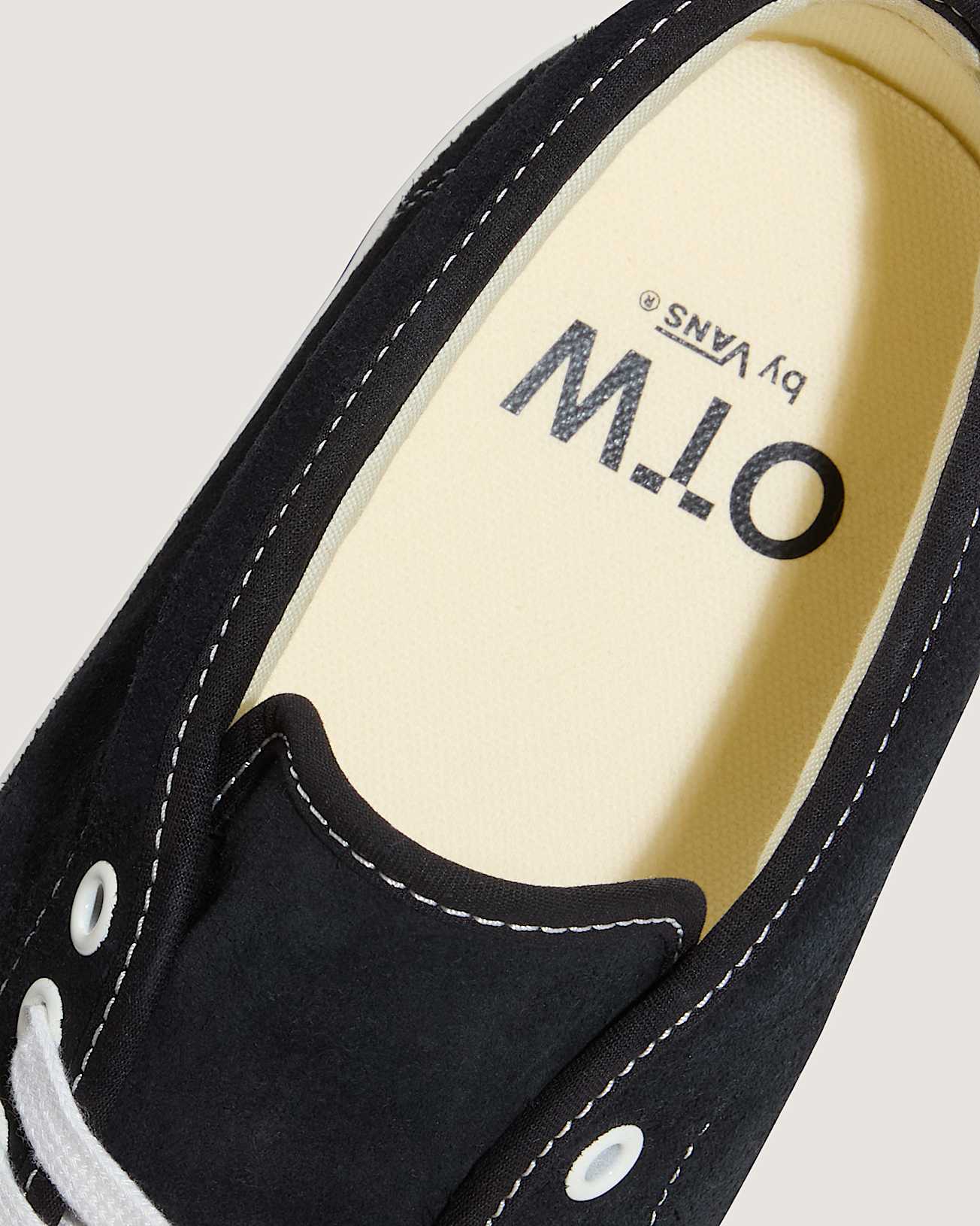 OTW Chukka 49 Vibram VANS Schwarz ALT7
