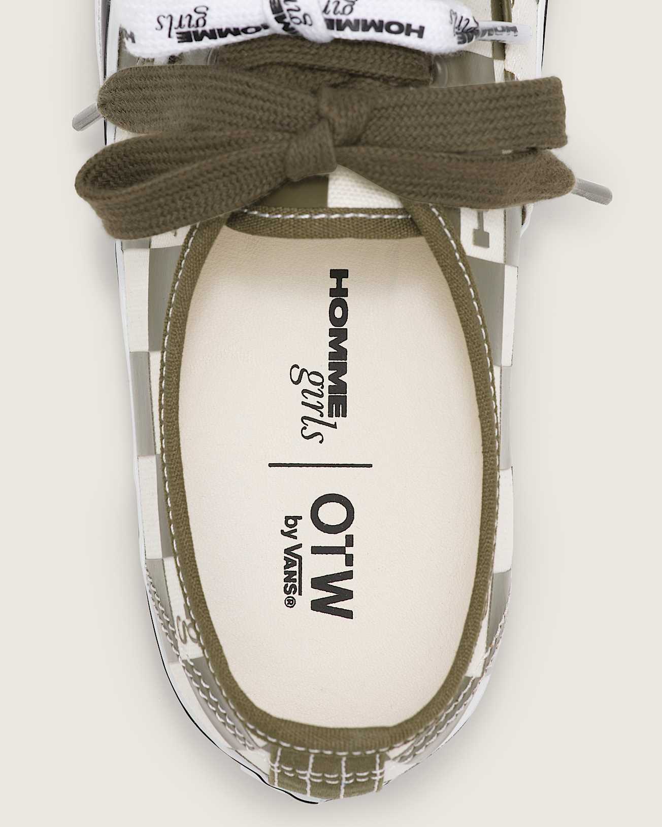 OTW Authentic 44 Homme Girls DARK OLIVE VANS Green ALT4