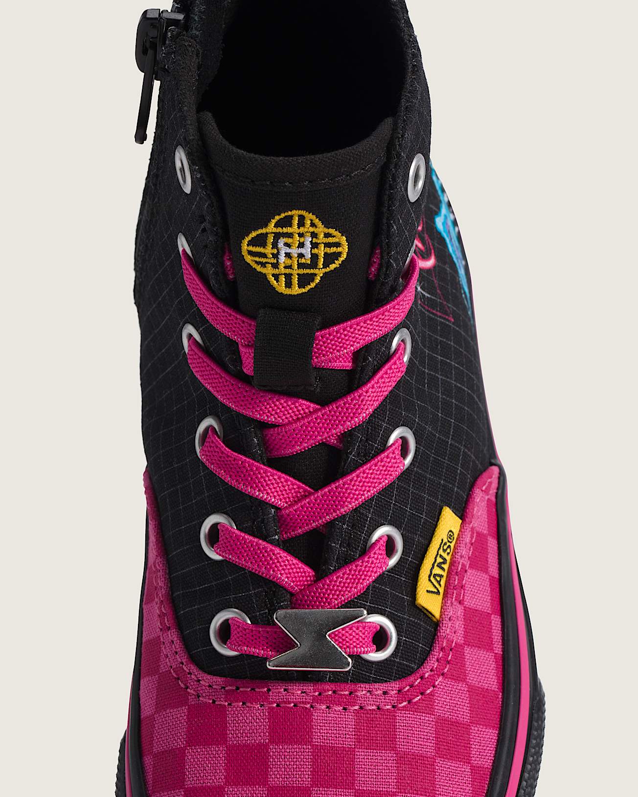 Scarpe Bambinoa KPop Demon Hunters x Vans Authentic Hi 20 con zip 48 anni VANS Nero ALT4