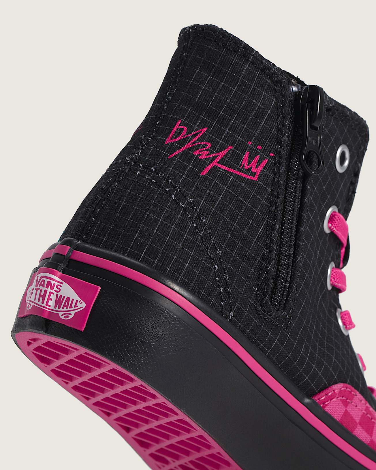 Scarpe Bambinoa KPop Demon Hunters x Vans Authentic Hi 20 con zip 48 anni VANS Nero ALT6